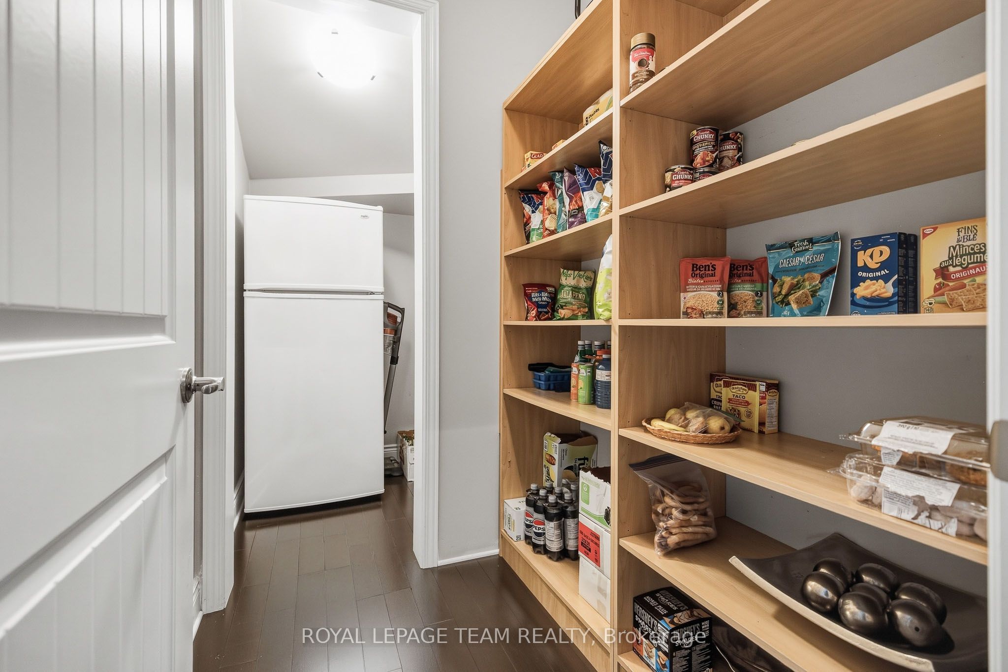 1419 Balmoral Drive Property Photo 14