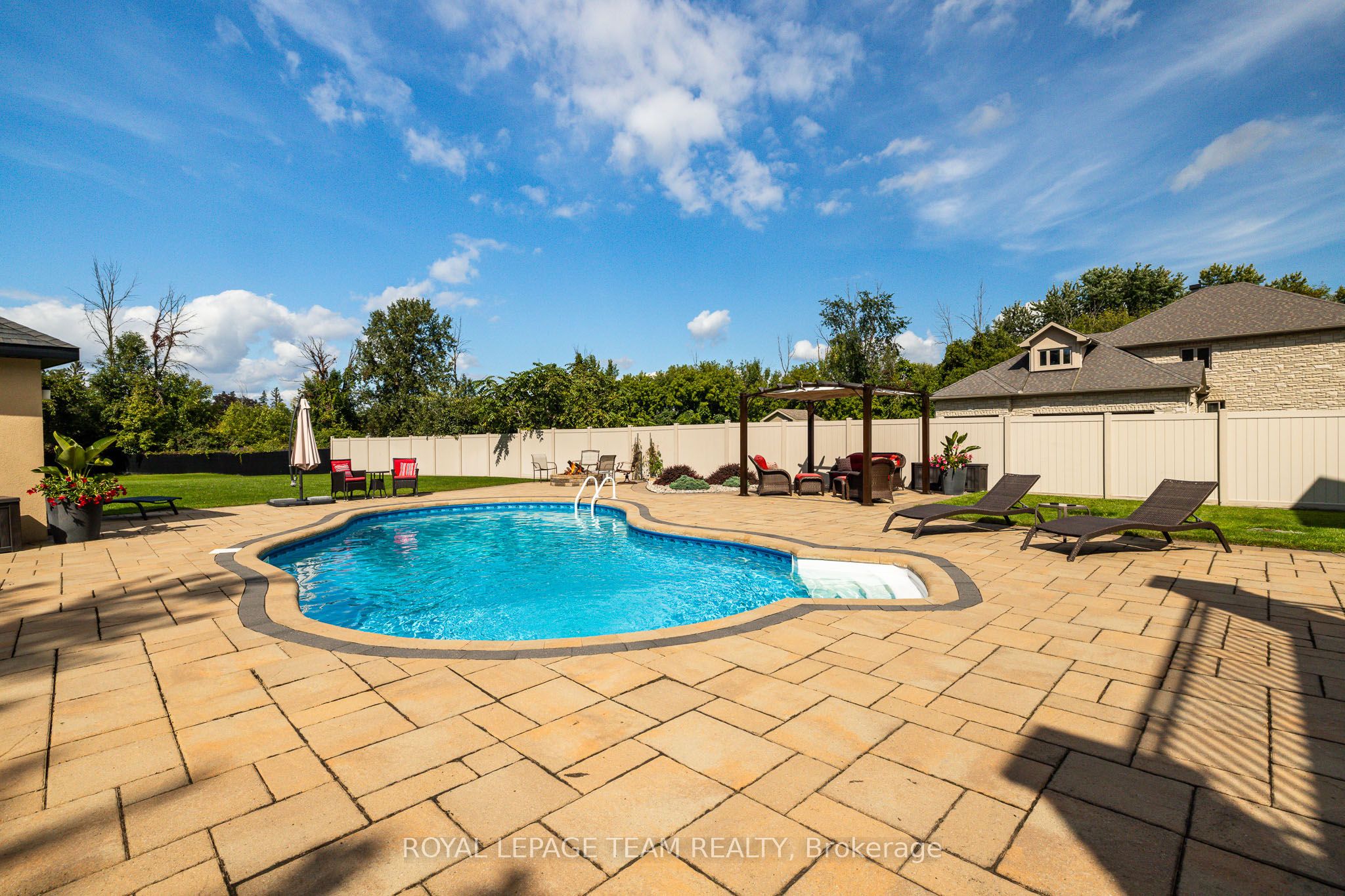 1419 Balmoral Drive Property Photo 46