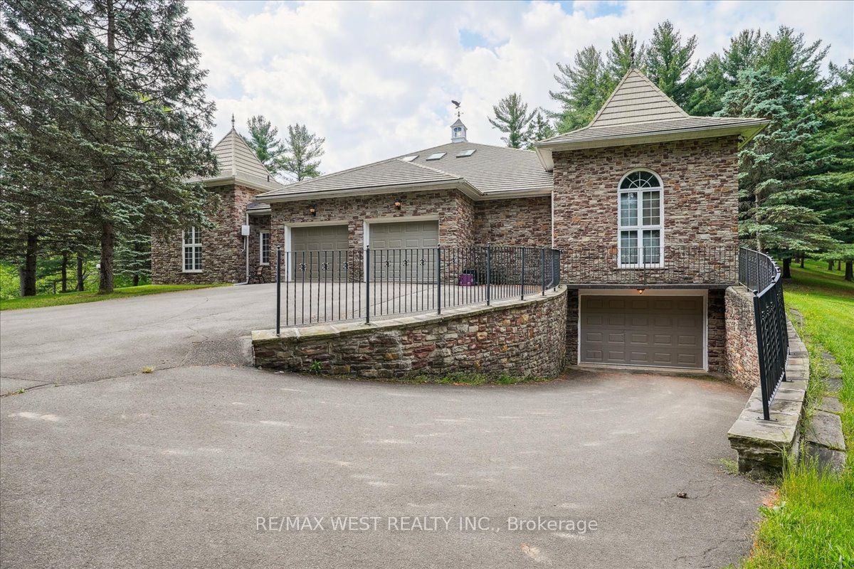 1630 Pelham Street Property Photo 10