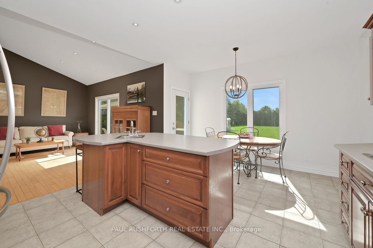 2030 Kingsley Street Property Photo 14