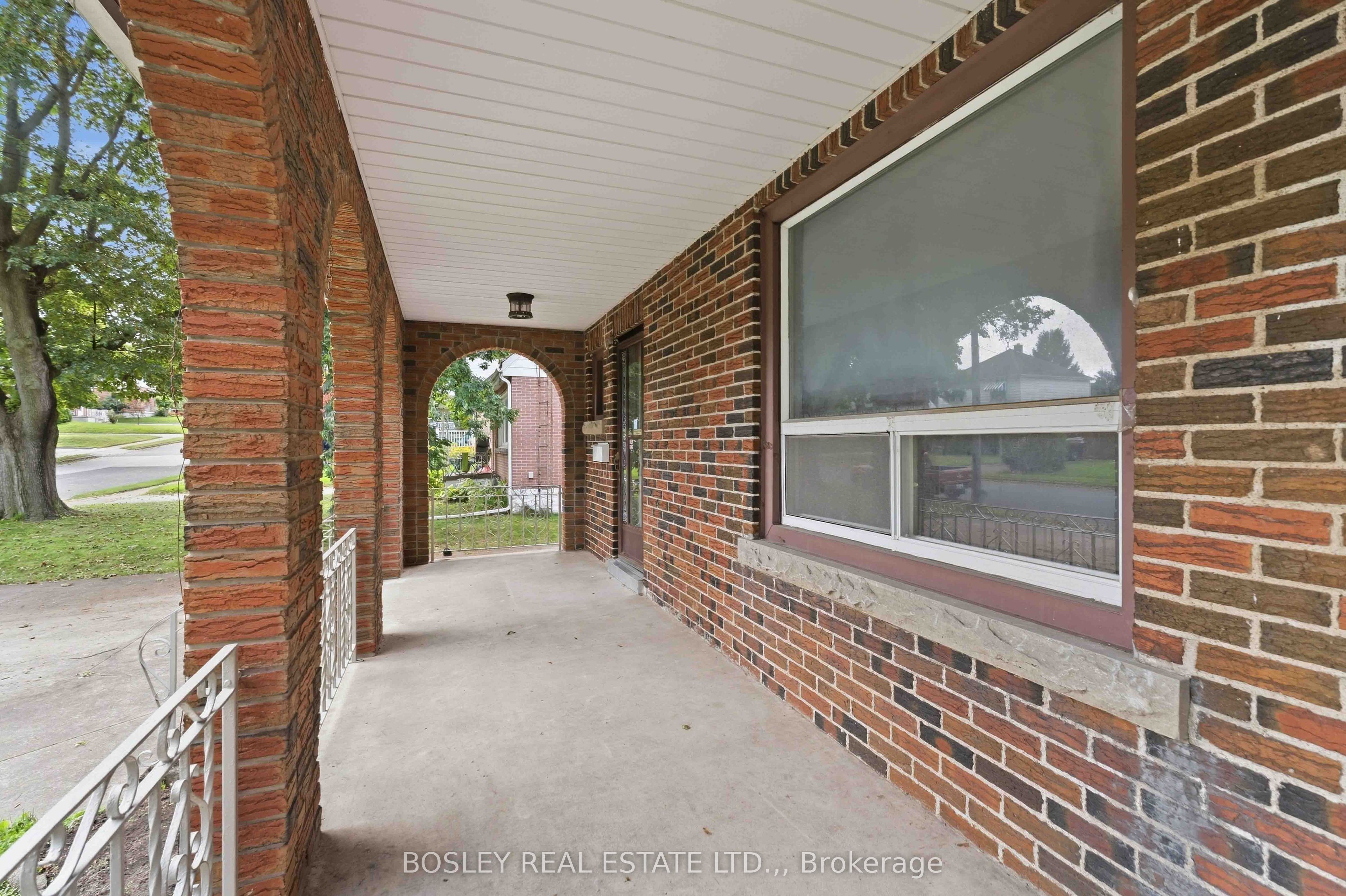 5663 Morse Avenue Property Photo 2