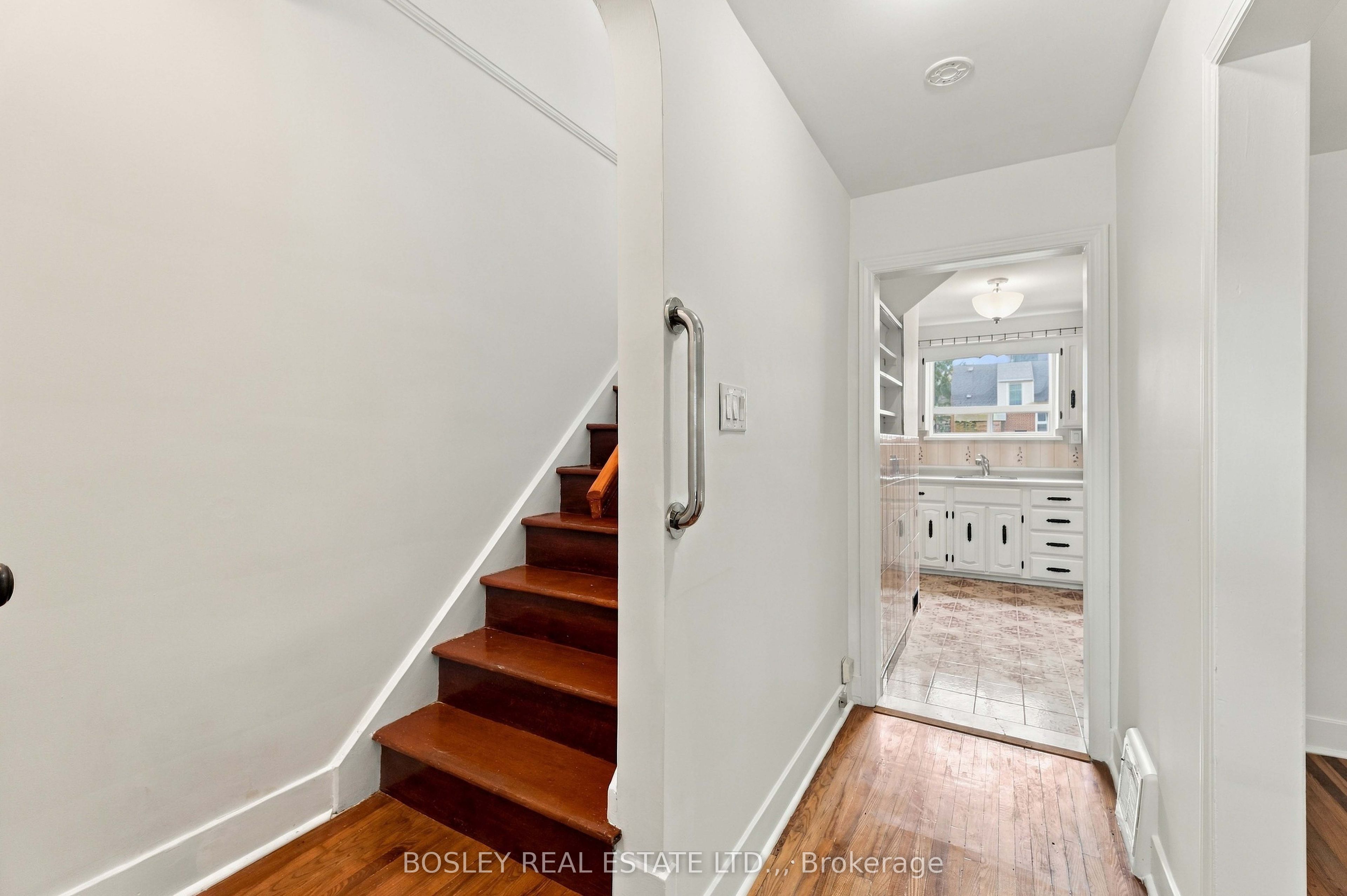 5663 Morse Avenue Property Photo 10