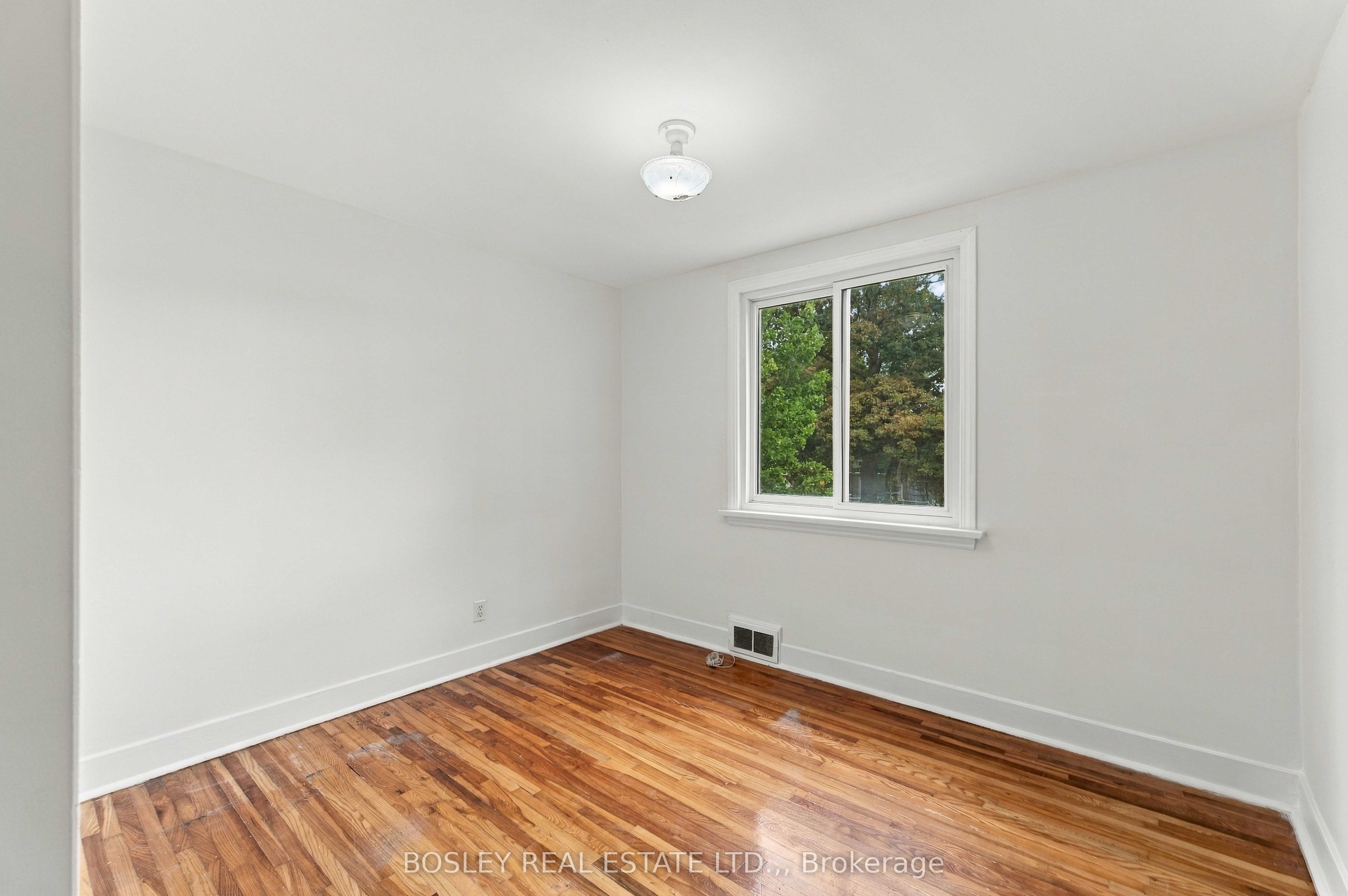 5663 Morse Avenue Property Photo 15