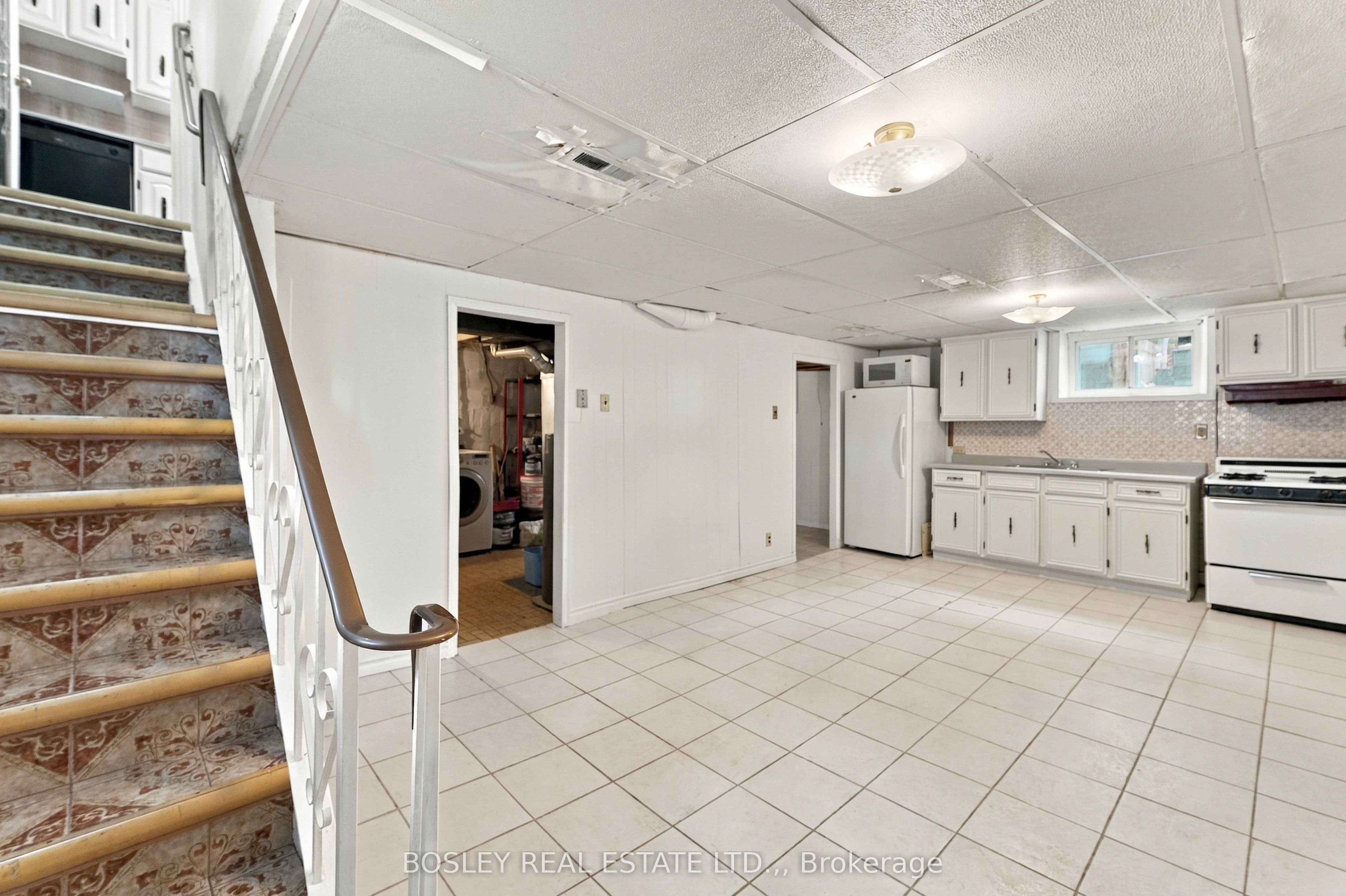 5663 Morse Avenue Property Photo 18