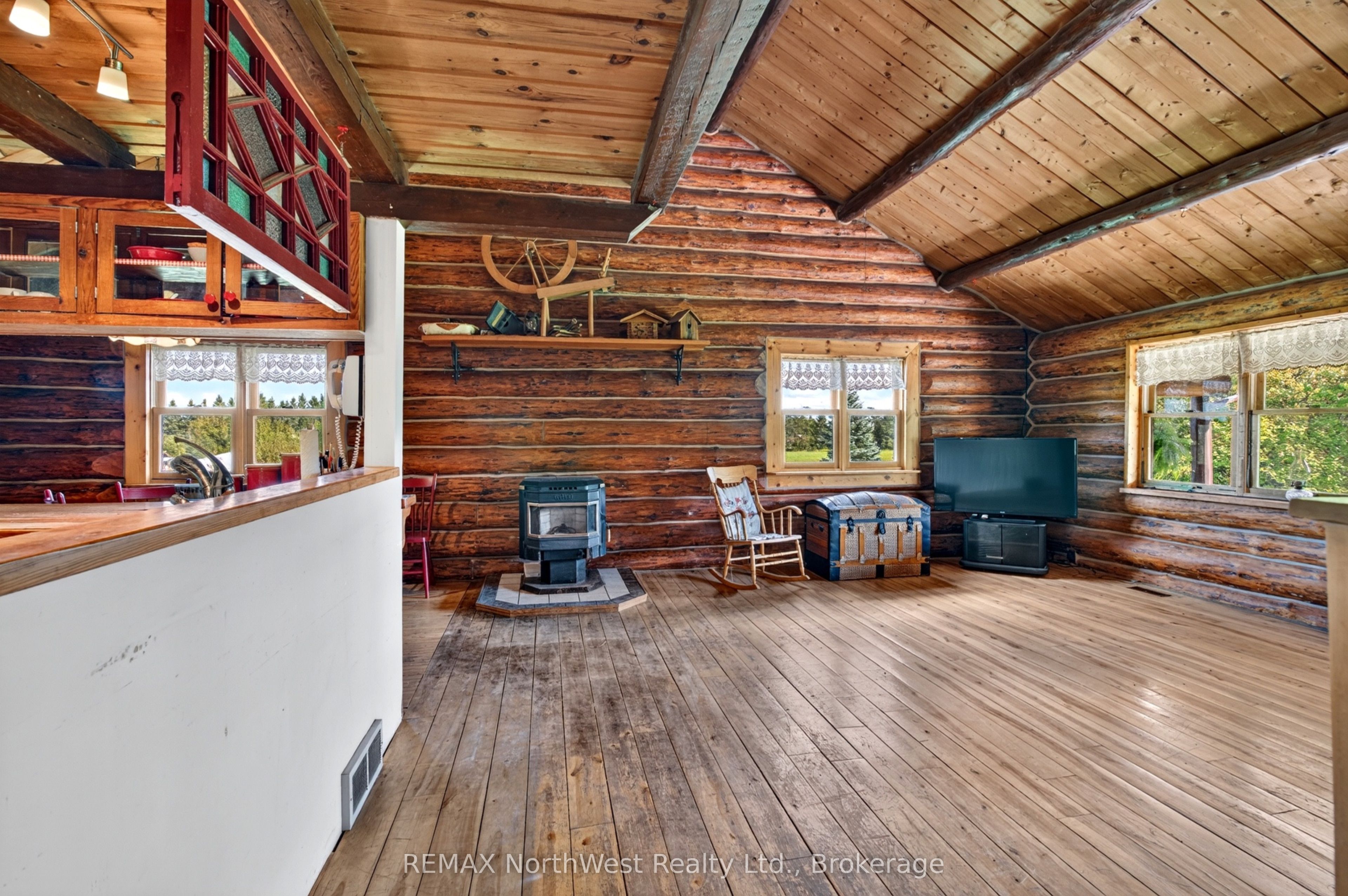 7567 Pcl 611 Highway N Property Photo 3