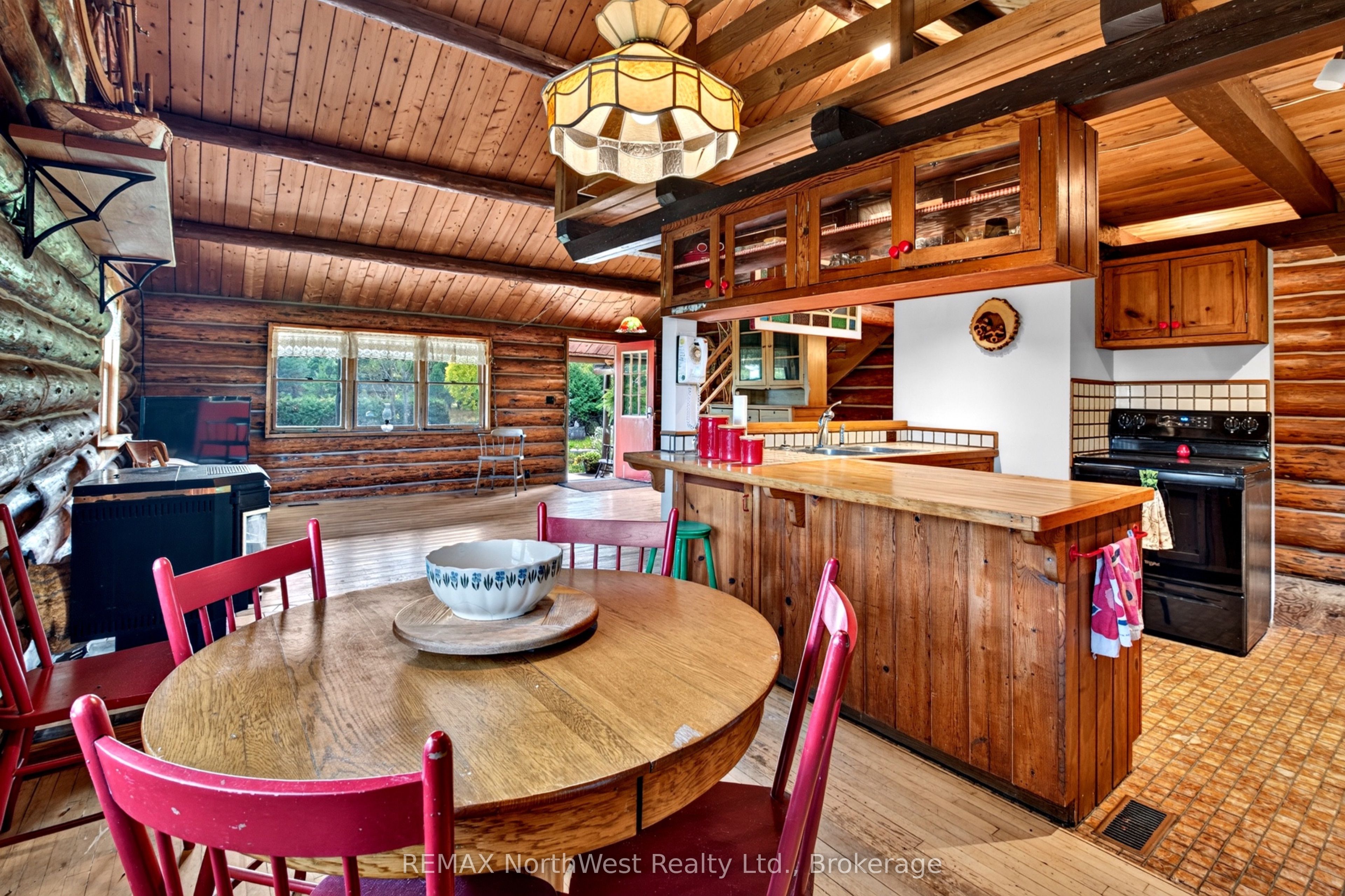 7567 Pcl 611 Highway N Property Photo 7