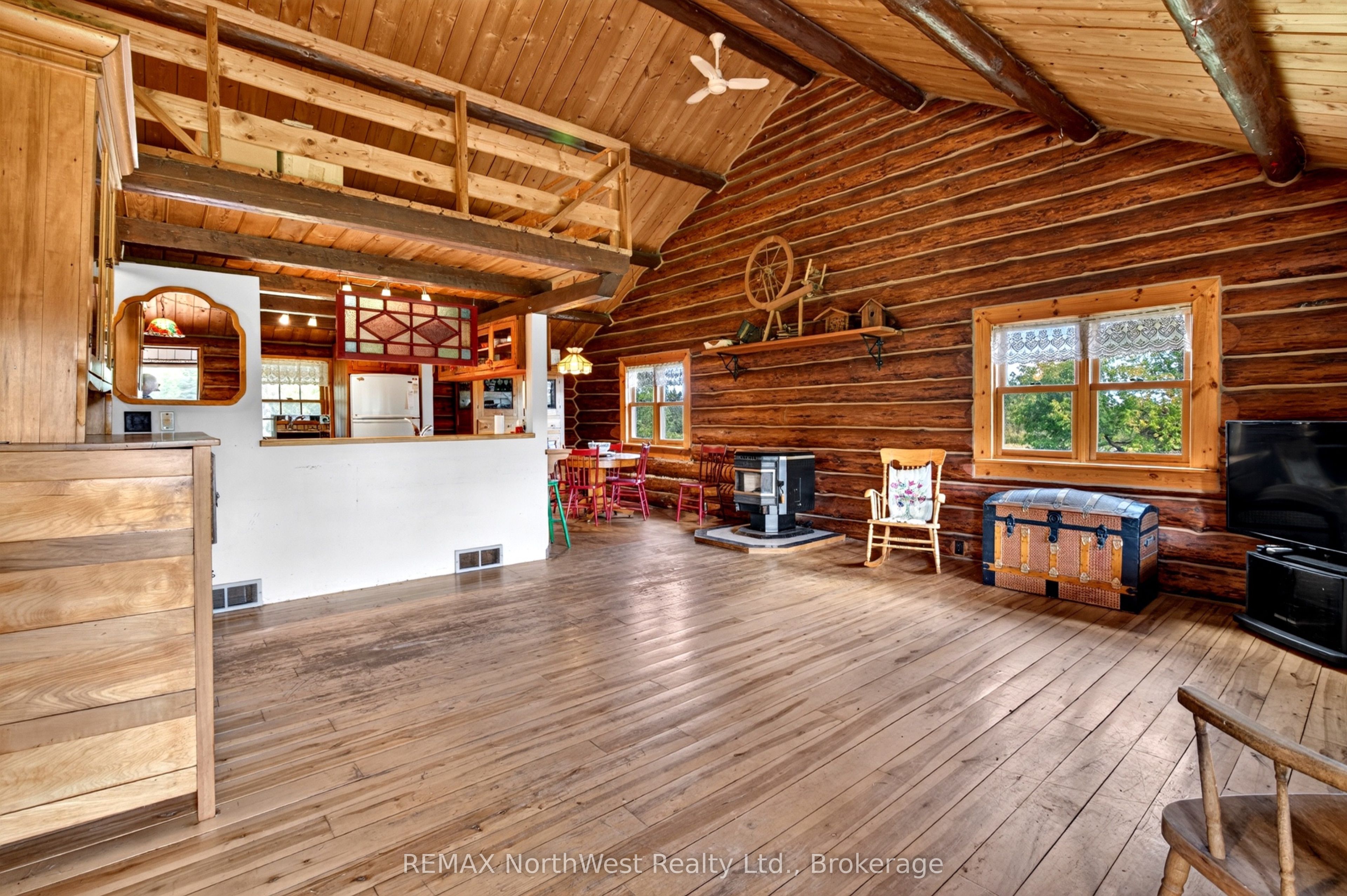 7567 Pcl 611 Highway N Property Photo 11