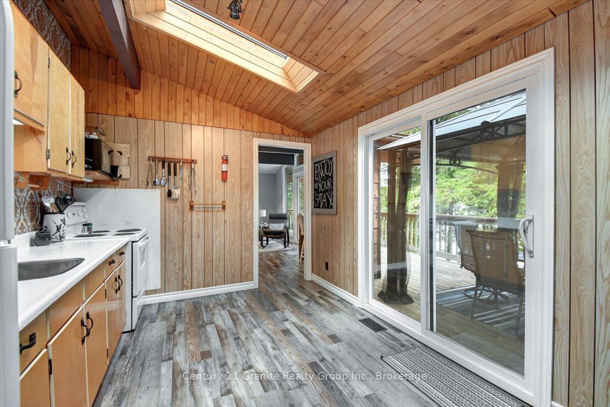 1827 Mcgillvray Road Property Photo 7