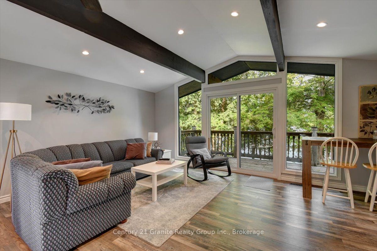 1827 Mcgillvray Road Property Photo 11