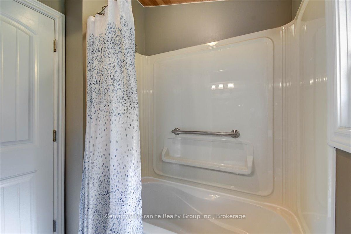 1827 Mcgillvray Road Property Photo 22