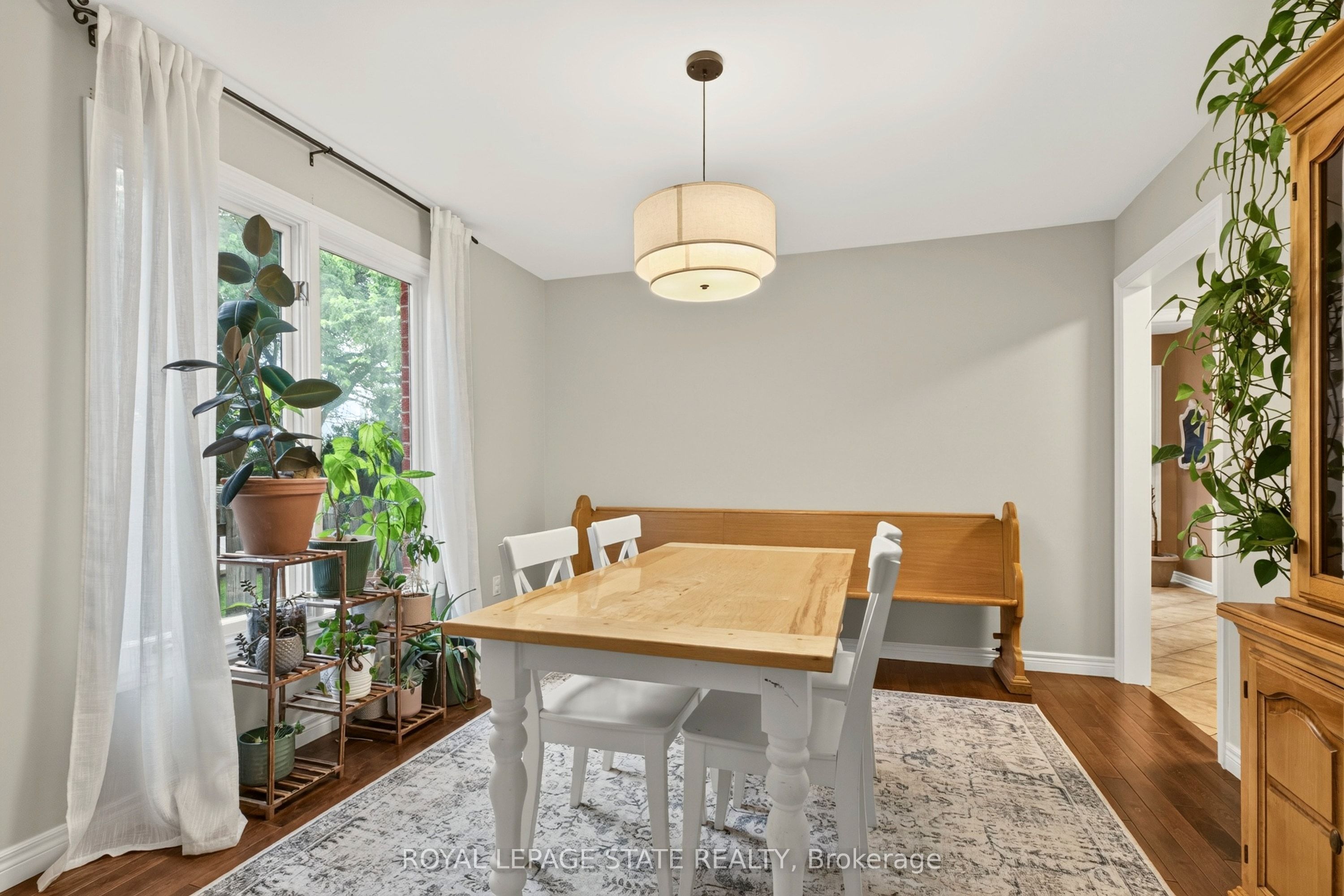 4507 Ivy Gardens Crescent Property Photo 14