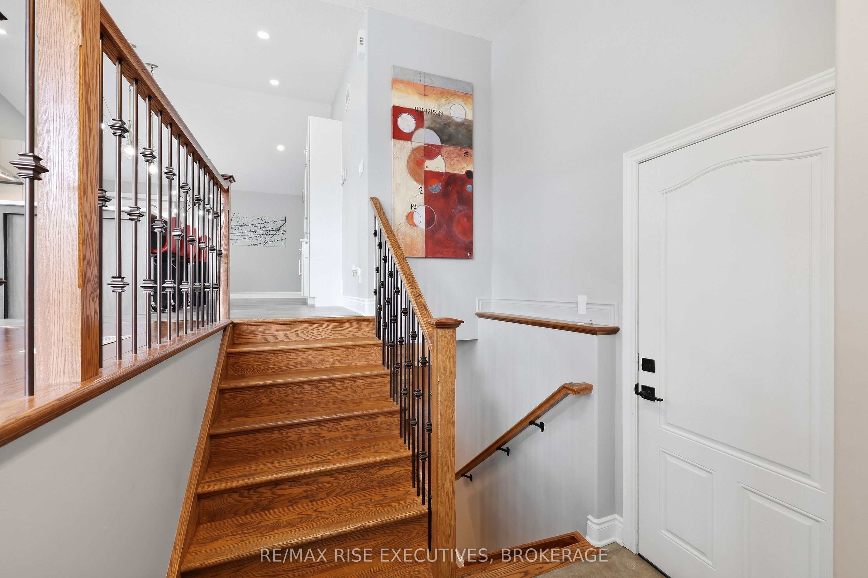 1500 Crimson Crescent Property Photo 4