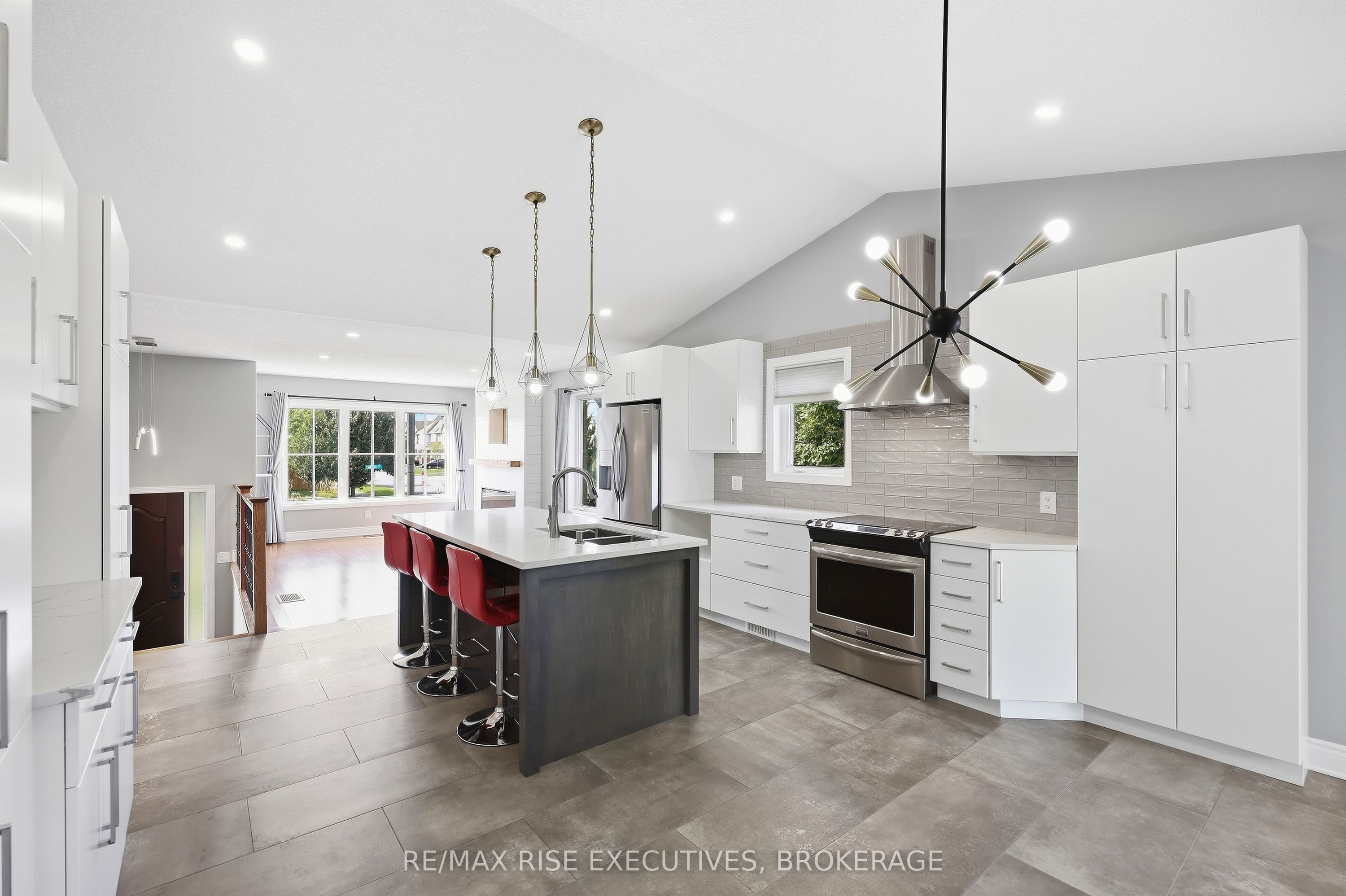 1500 Crimson Crescent Property Photo 11