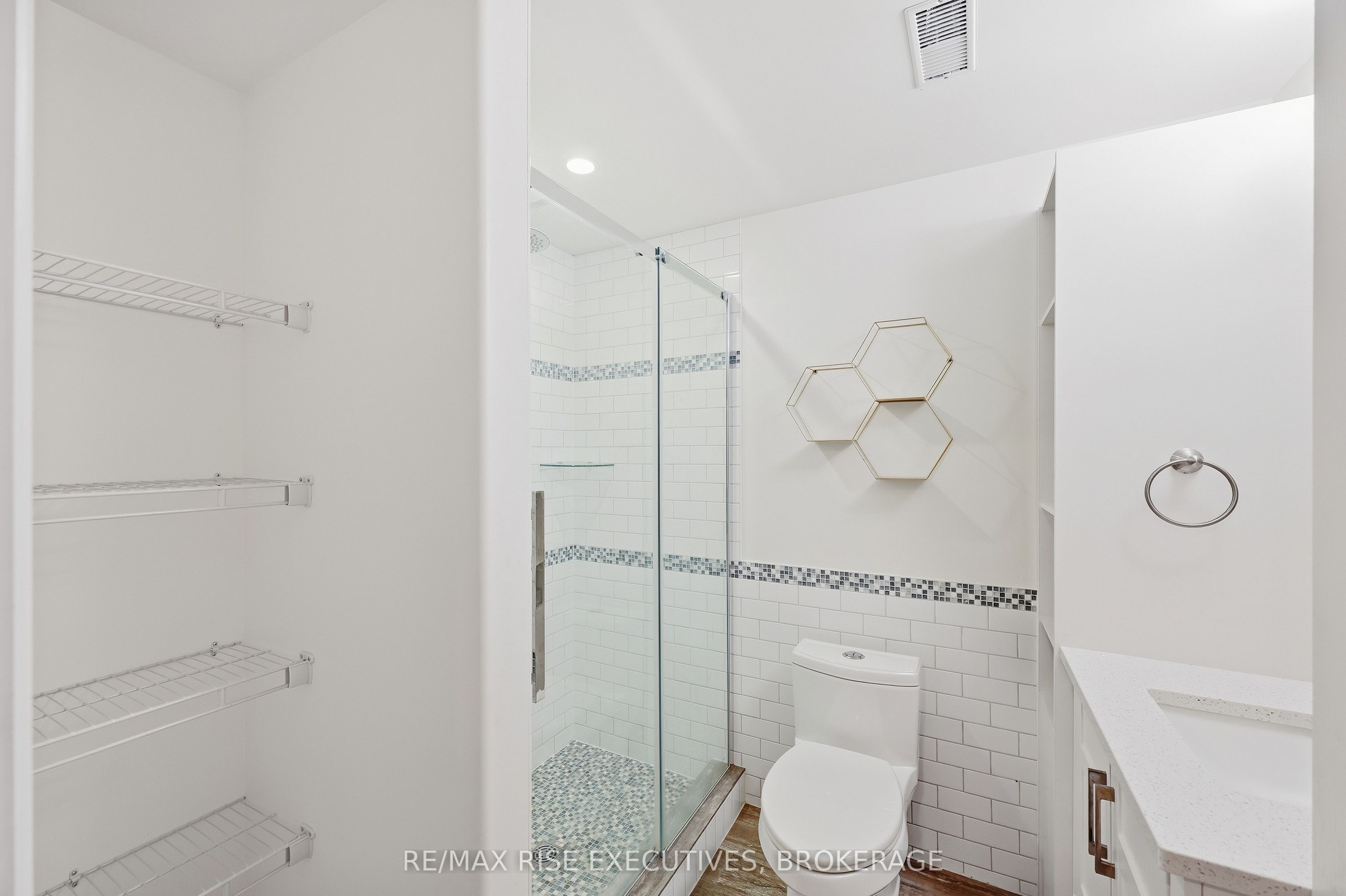 1500 Crimson Crescent Property Photo 37
