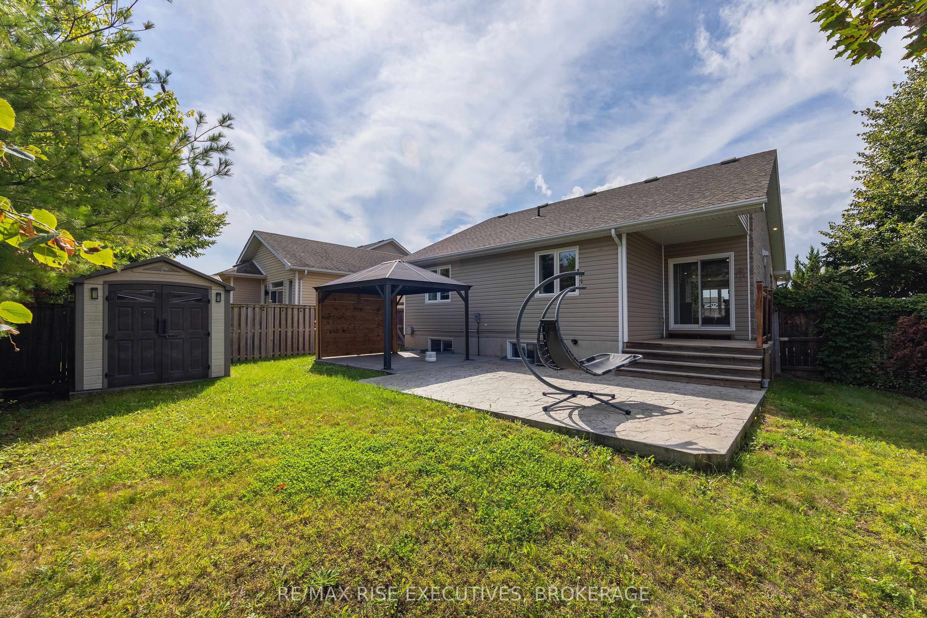 1500 Crimson Crescent Property Photo 38