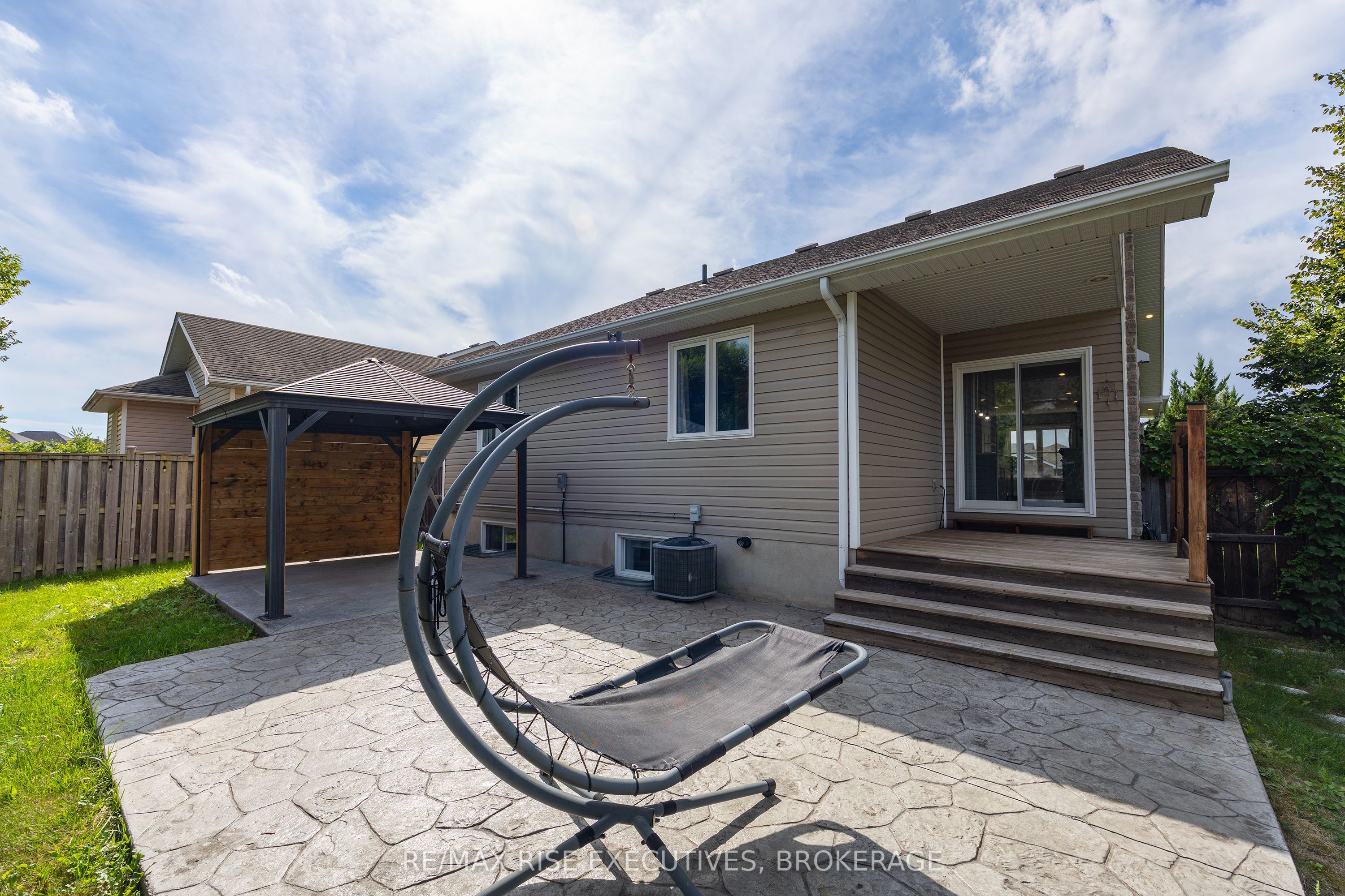 1500 Crimson Crescent Property Photo 42
