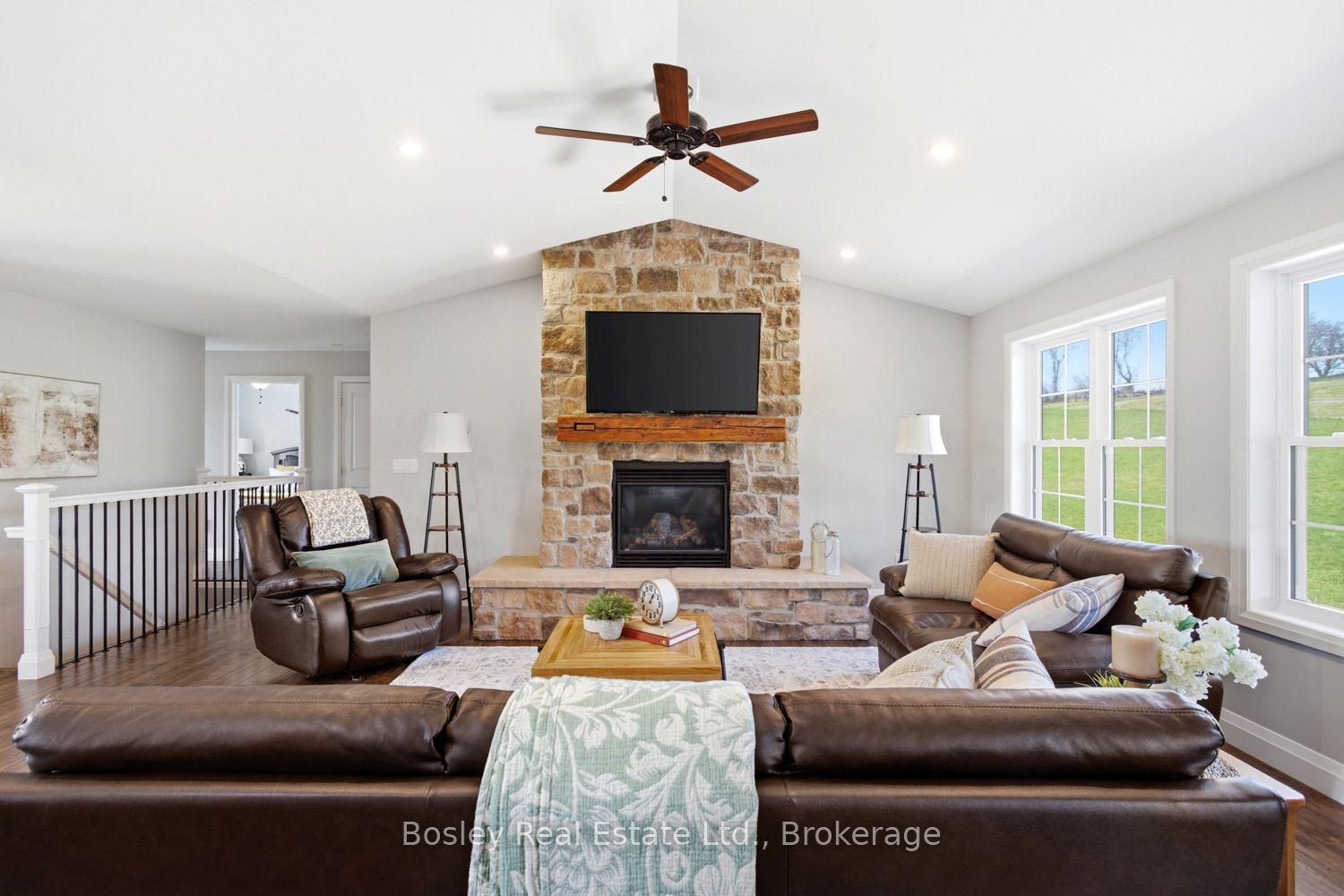 494 Pinegrove Road Property Photo 18