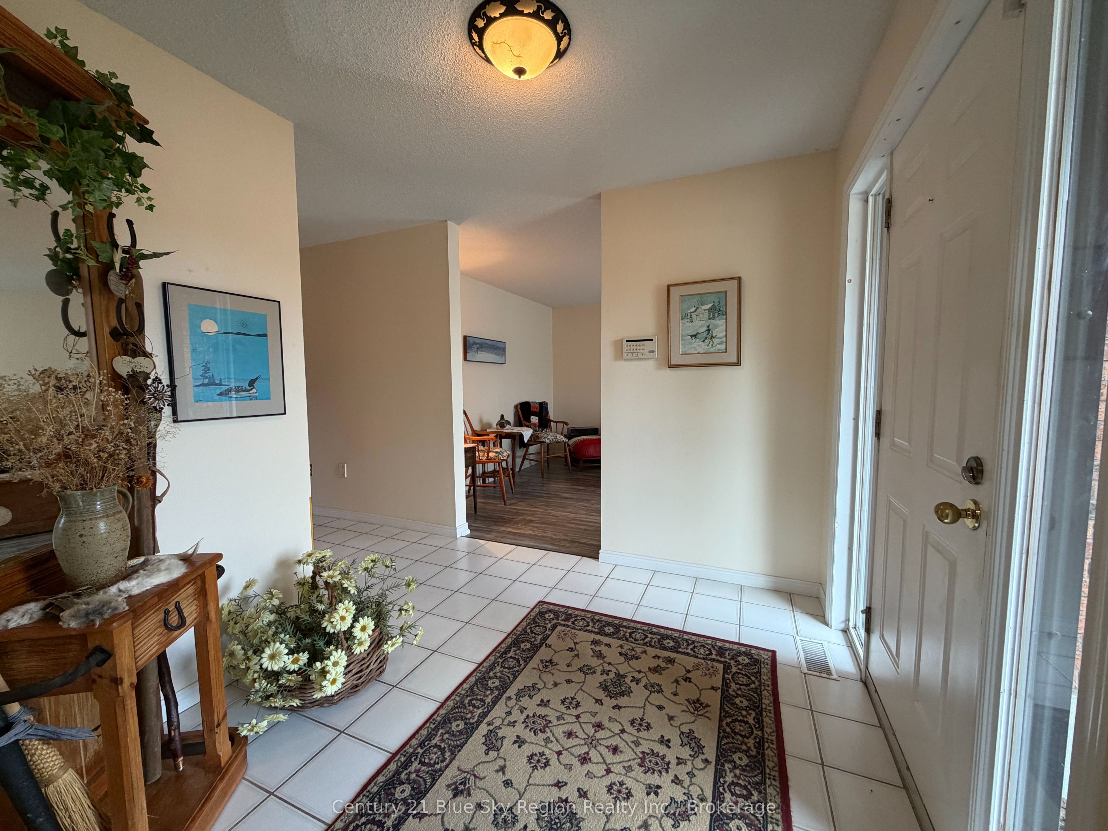 8 Found Court Property Photo 8