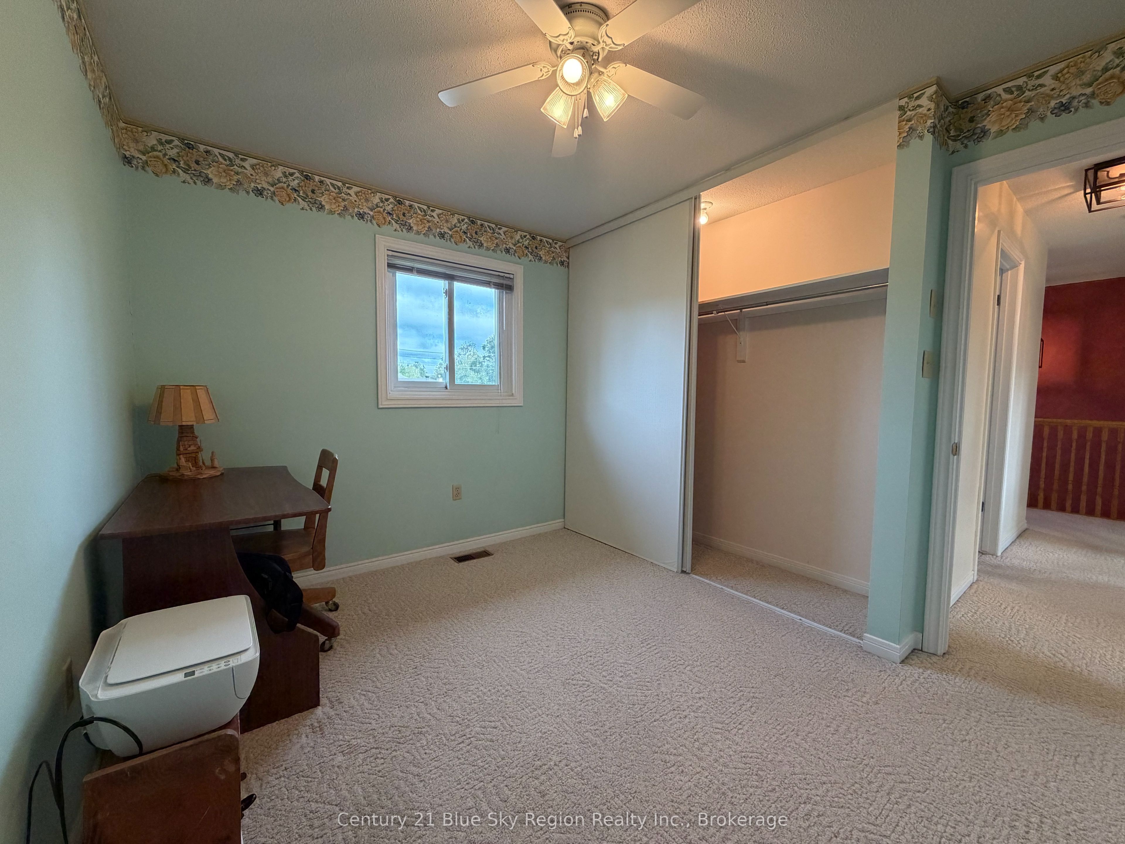 8 Found Court Property Photo 30