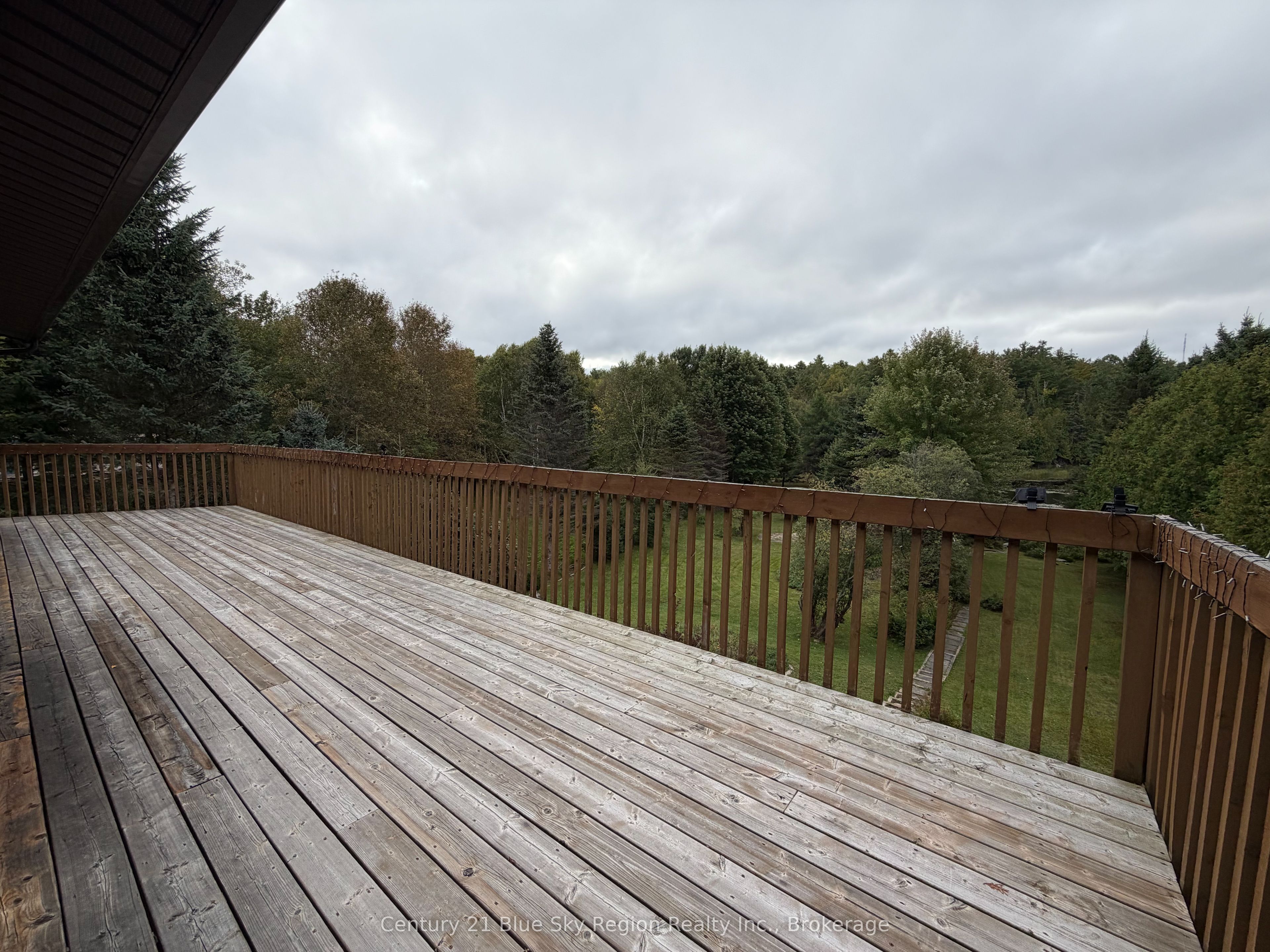 8 Found Court Property Photo 40