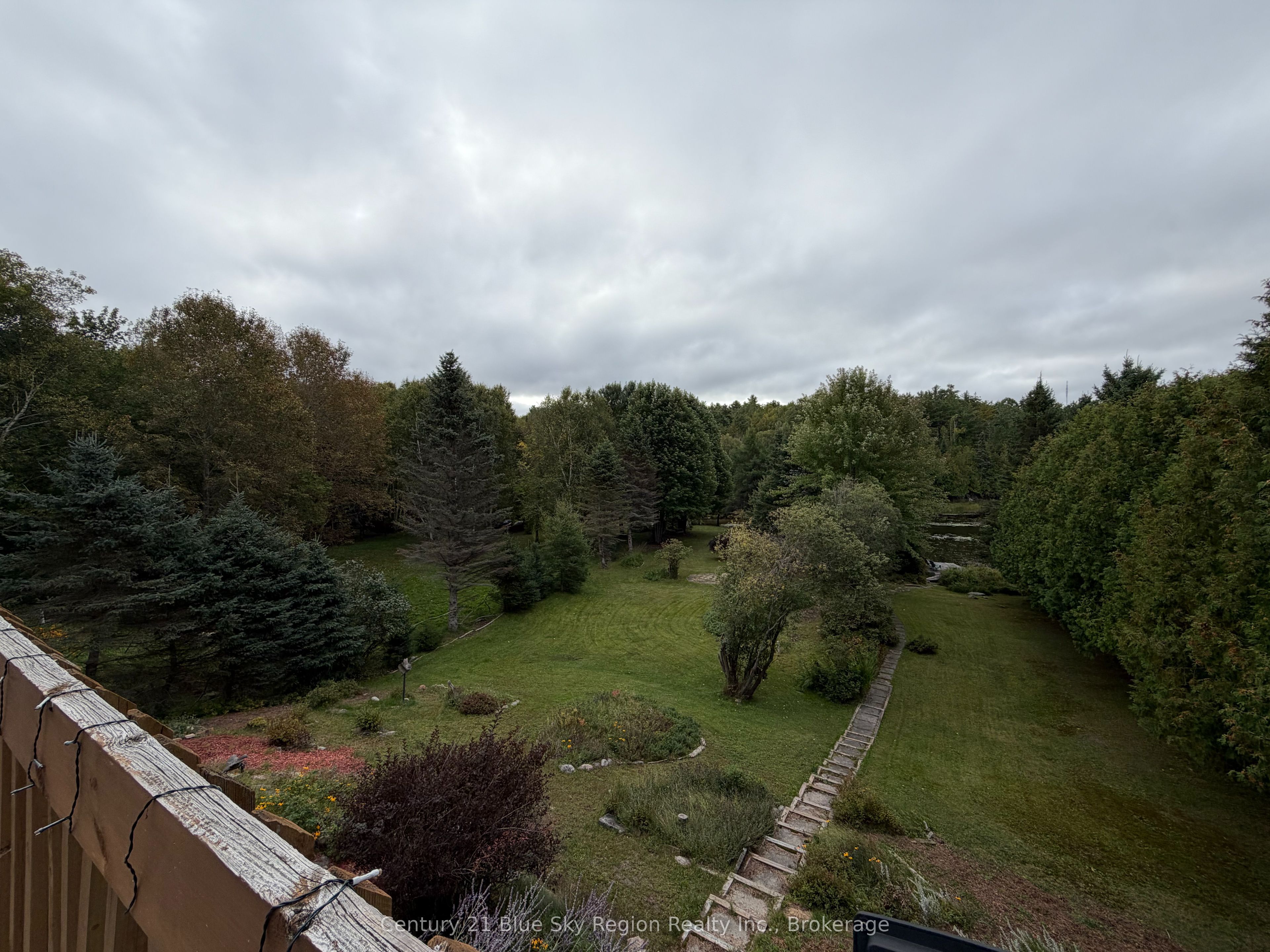 8 Found Court Property Photo 42