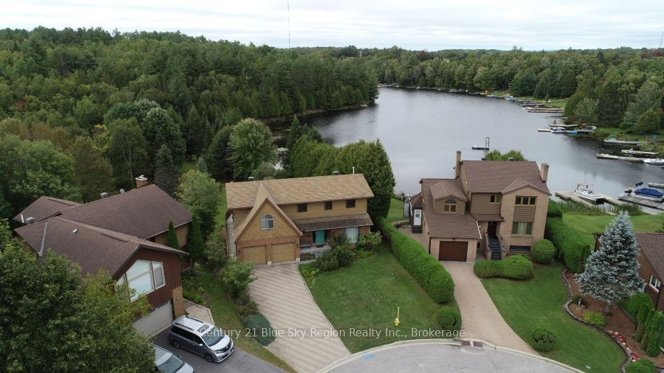 8 Found Court Property Photo 49