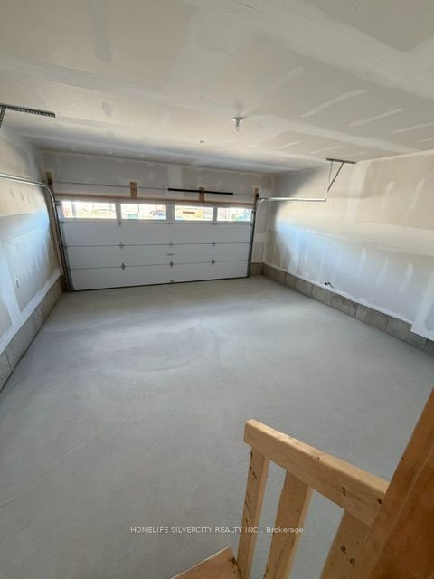 27 Postill Street Property Photo 16