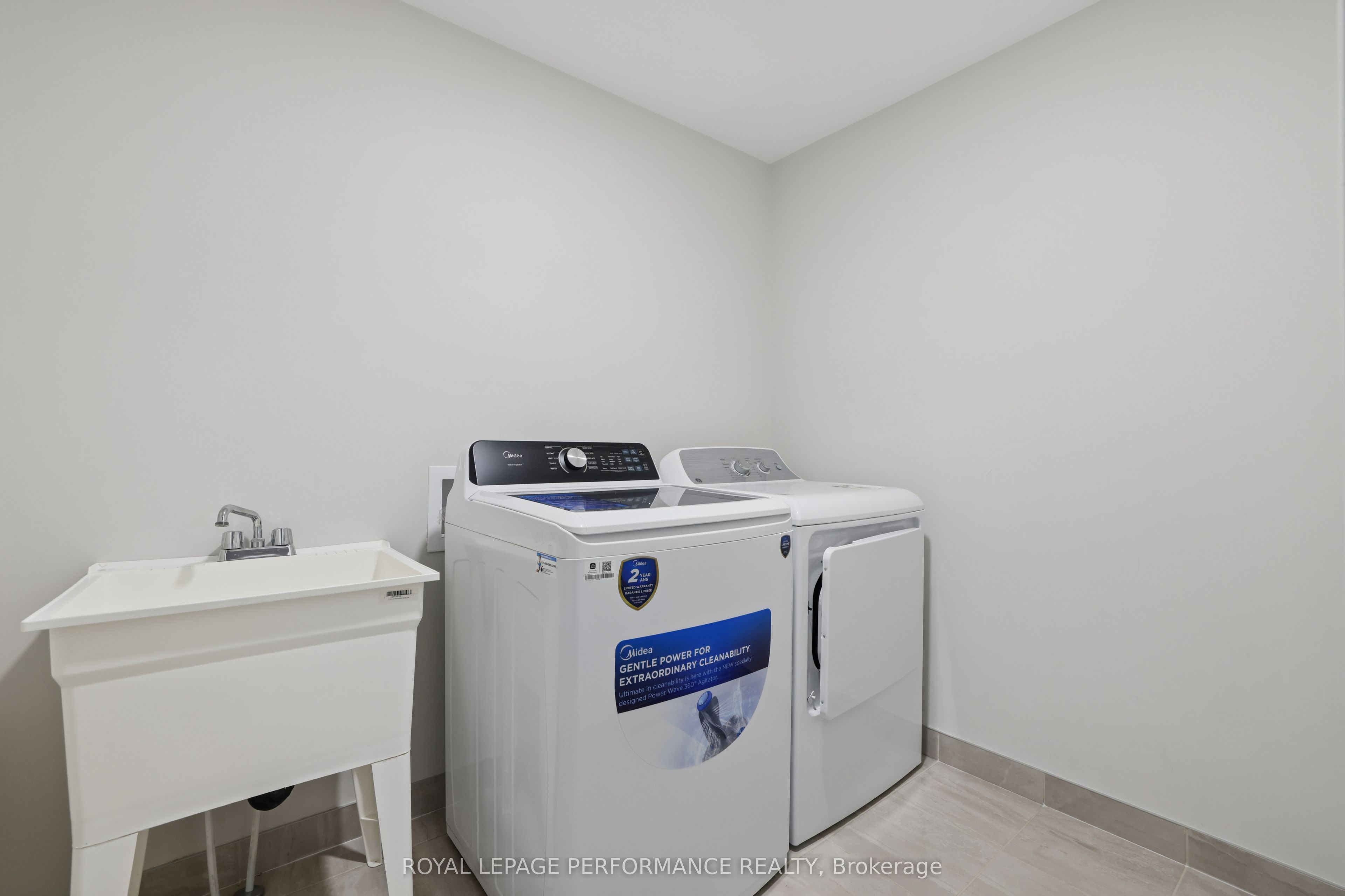85 Hackamore Crescent Property Photo 27
