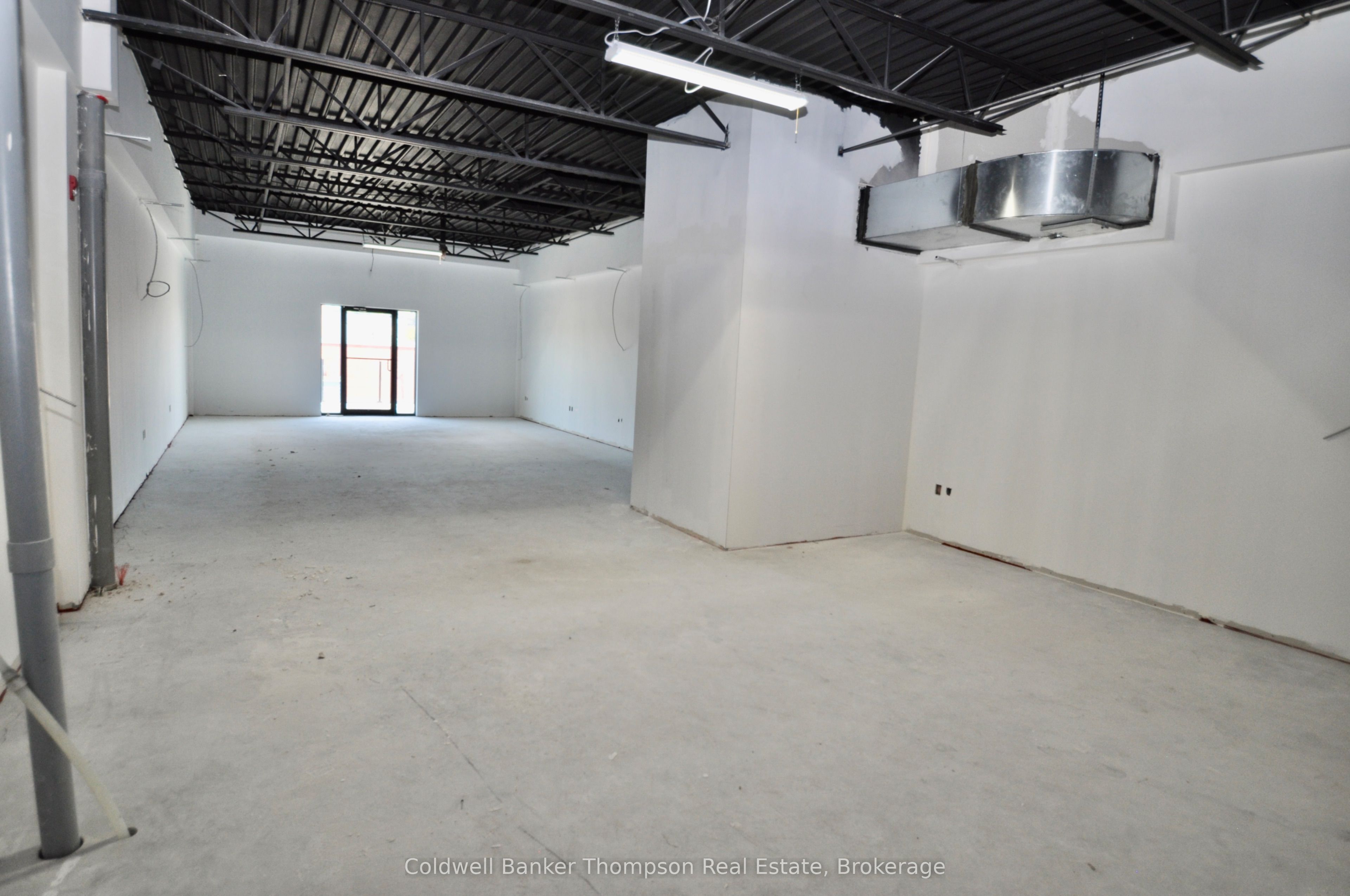 19 Main Street E Unit 2-2 Property Photo 15