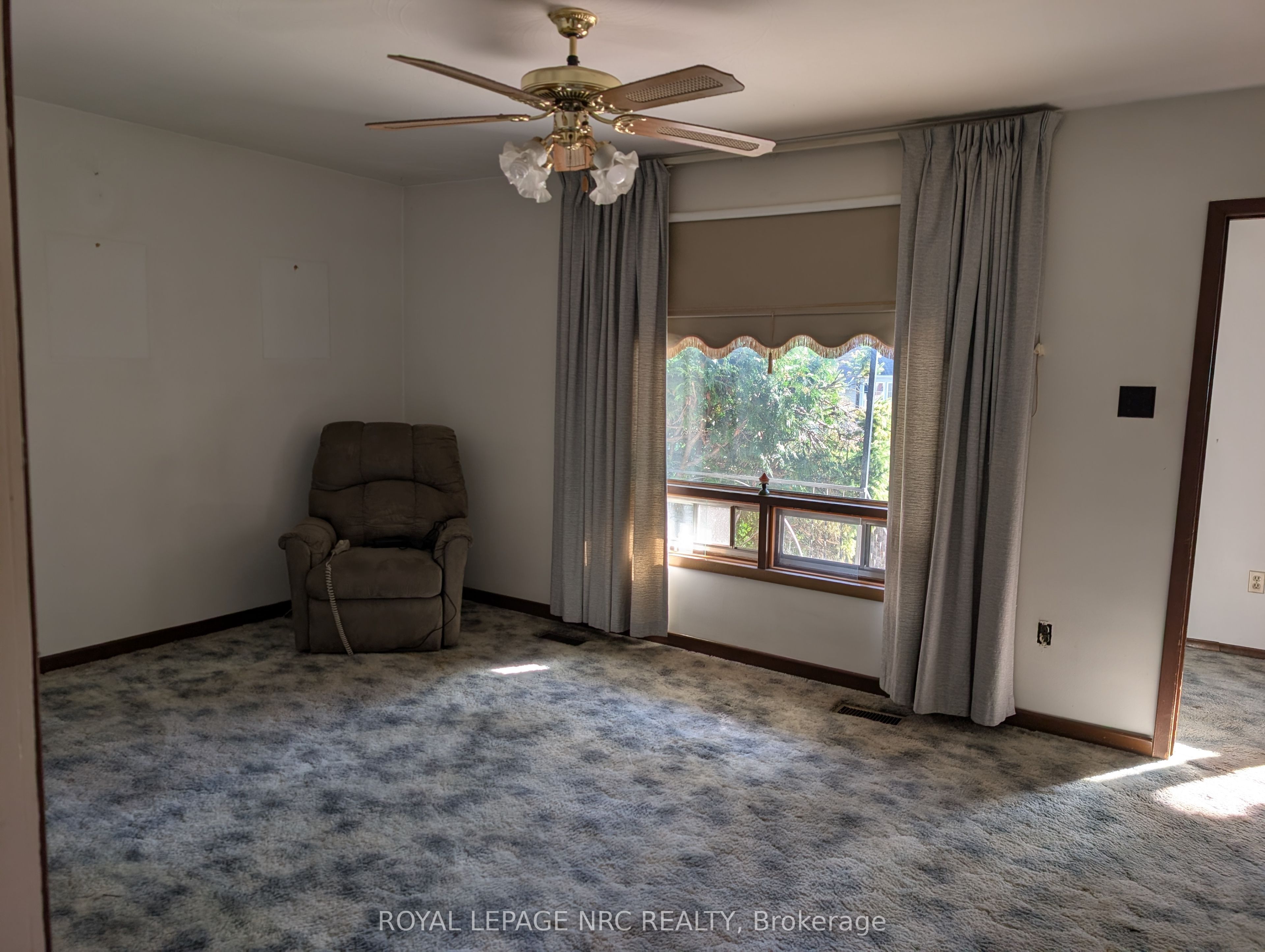 4353 Fifth Avenue Property Photo 11