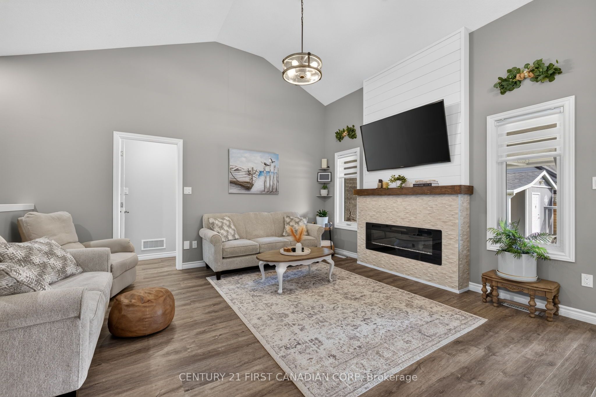 347 High Street Property Photo 11