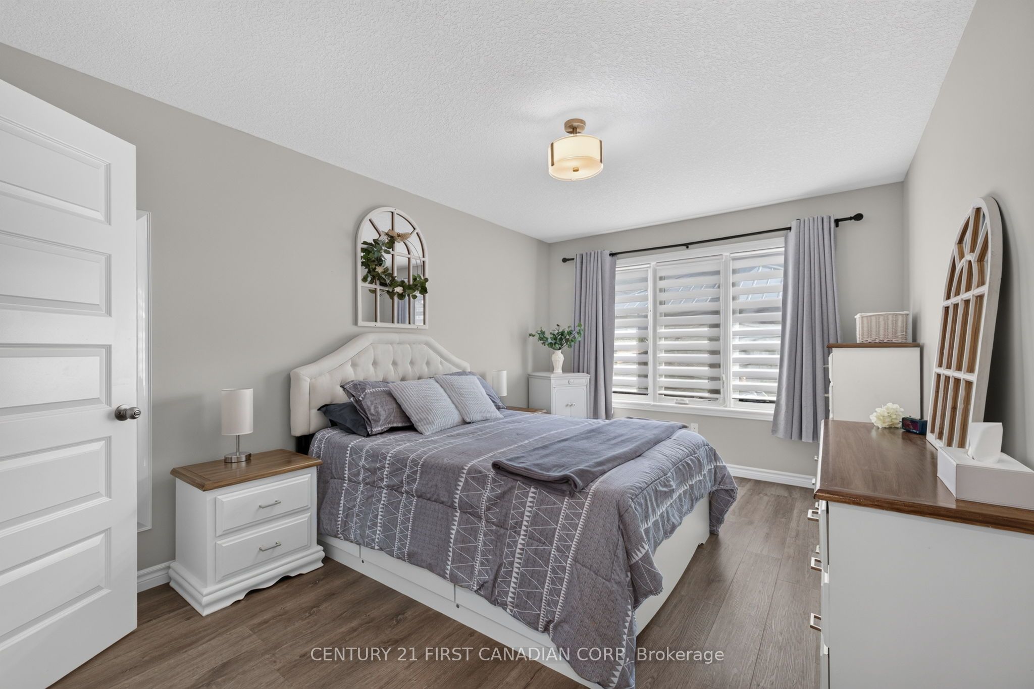 347 High Street Property Photo 18