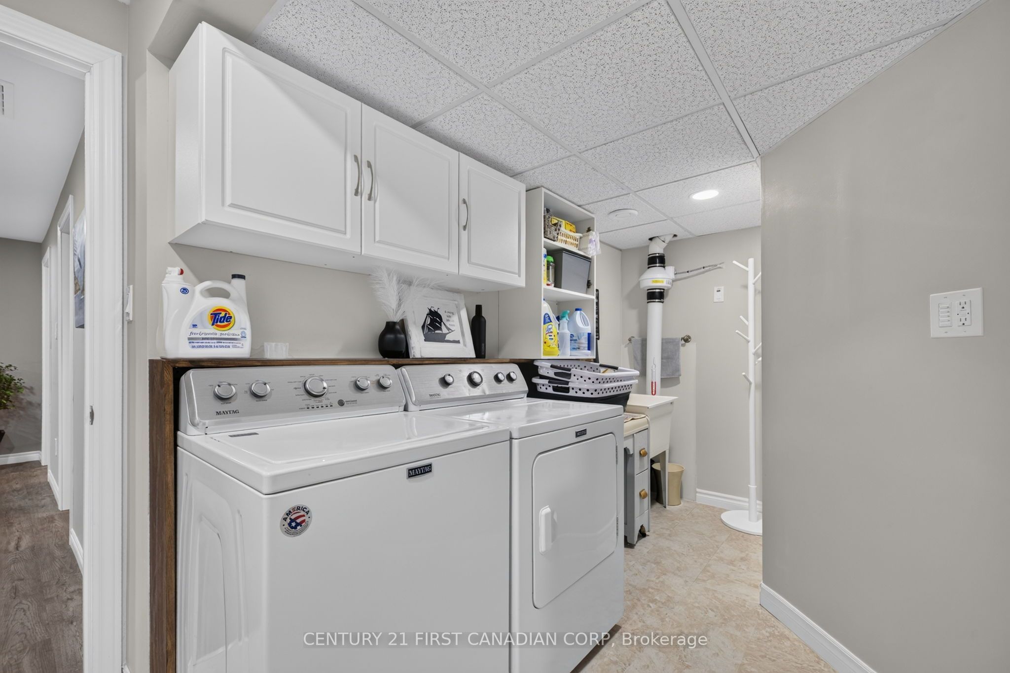 347 High Street Property Photo 29