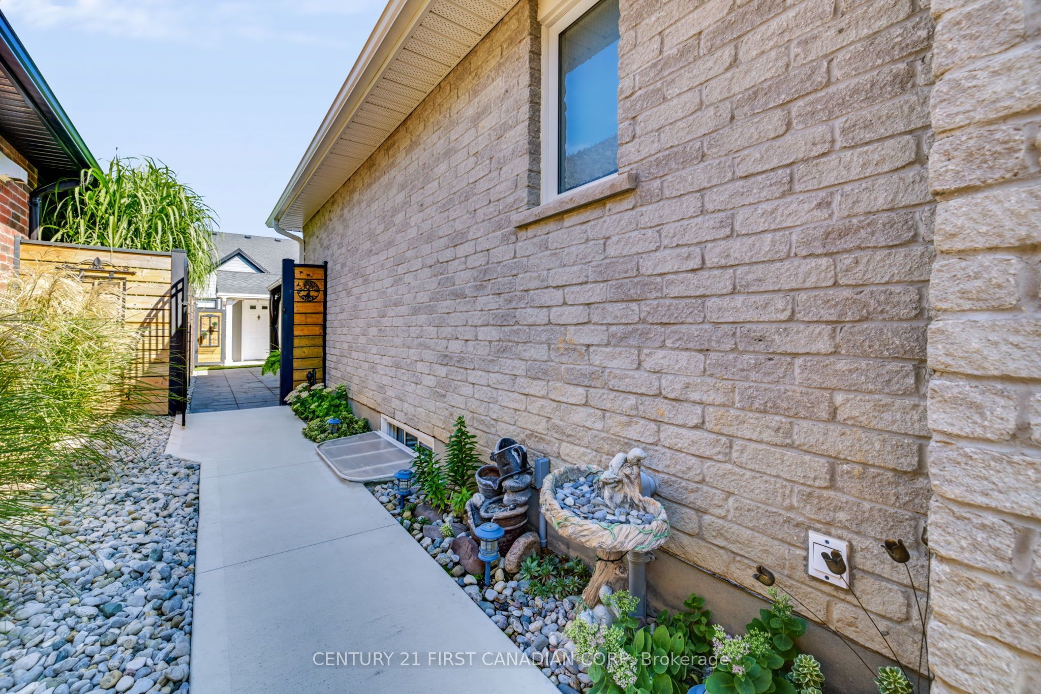 347 High Street Property Photo 45