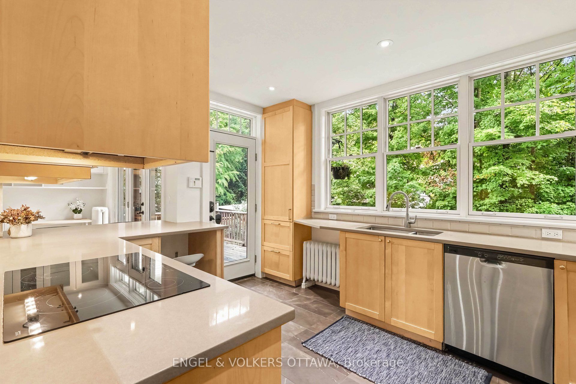 154 Acacia Avenue Property Photo 14