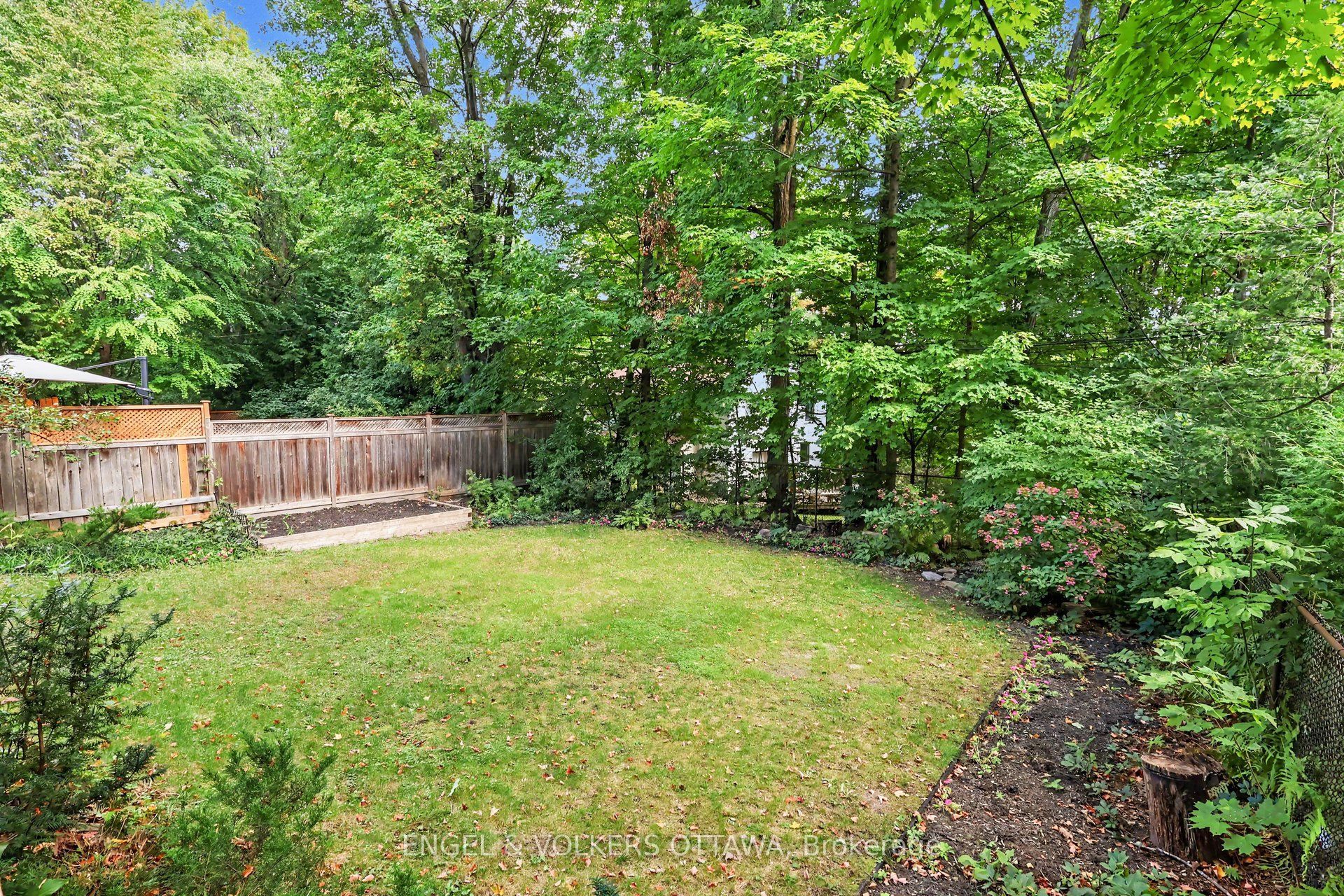 154 Acacia Avenue Property Photo 38