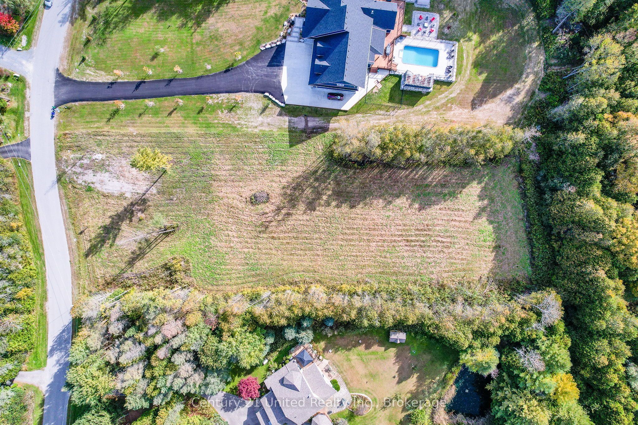 X13804266 Property Photo 11