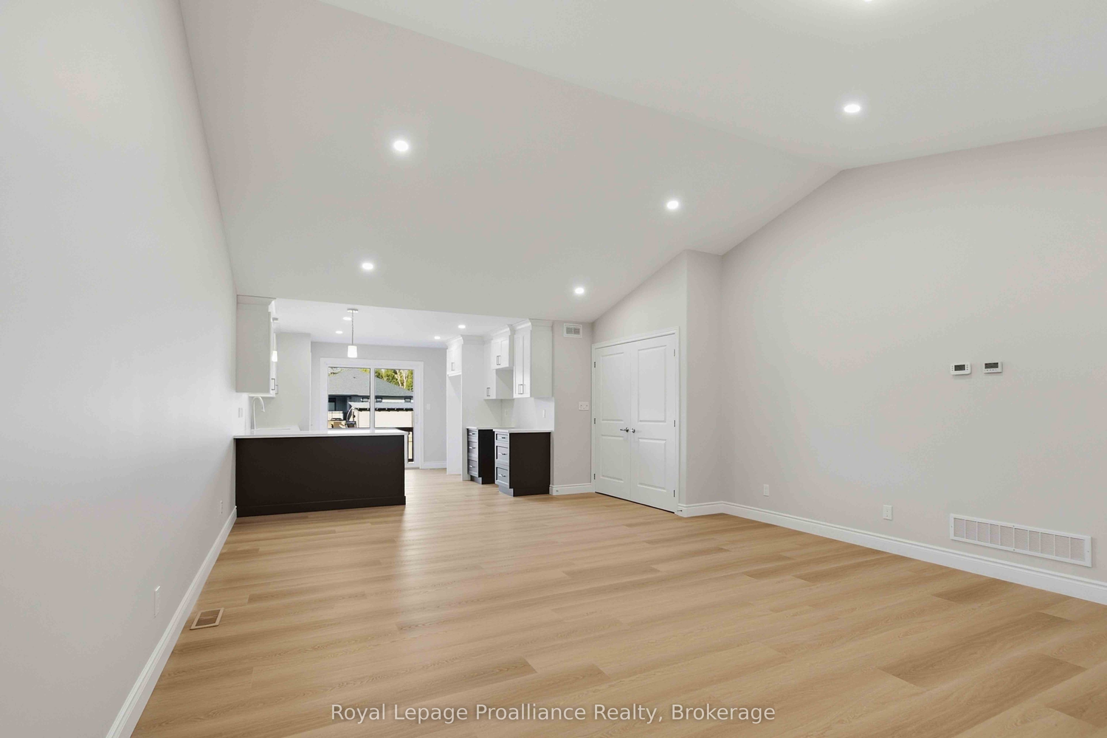 49 Mackenzie John Crescent Property Photo 5