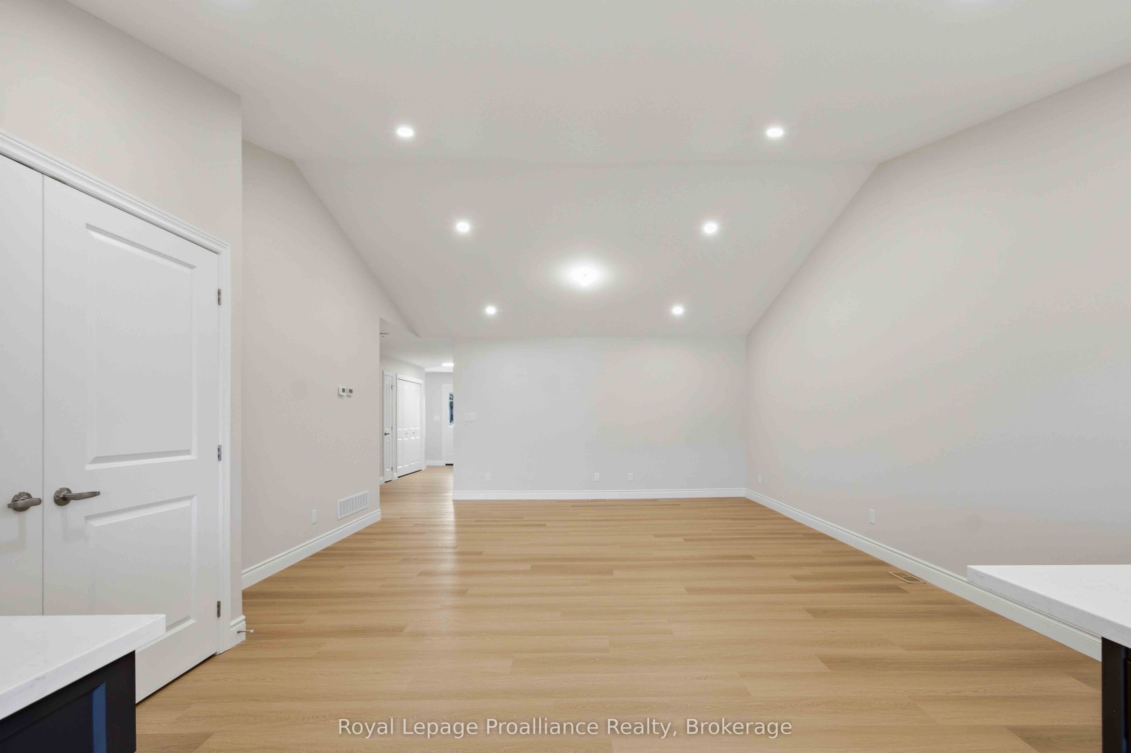 49 Mackenzie John Crescent Property Photo 6