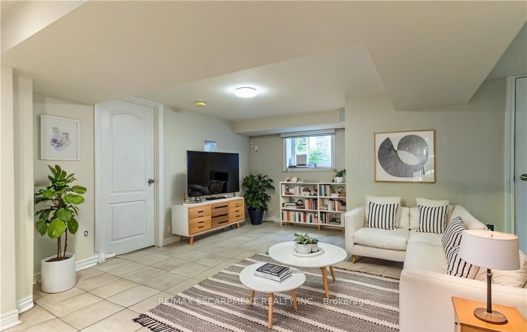609 Mohawk Road E 2 Property Photo 1