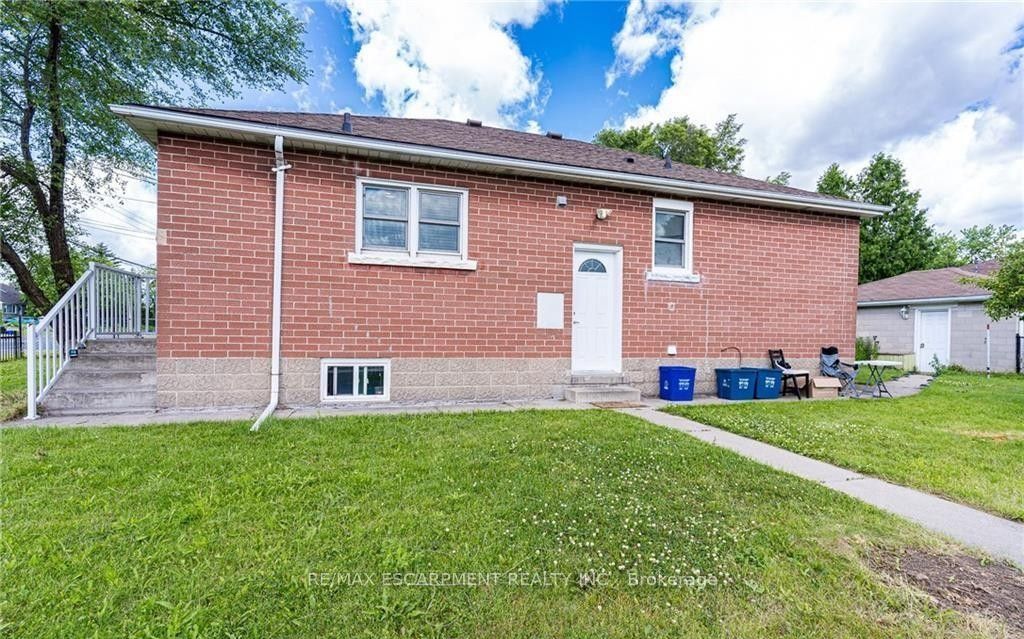 609 Mohawk Road E 2 Property Photo 10