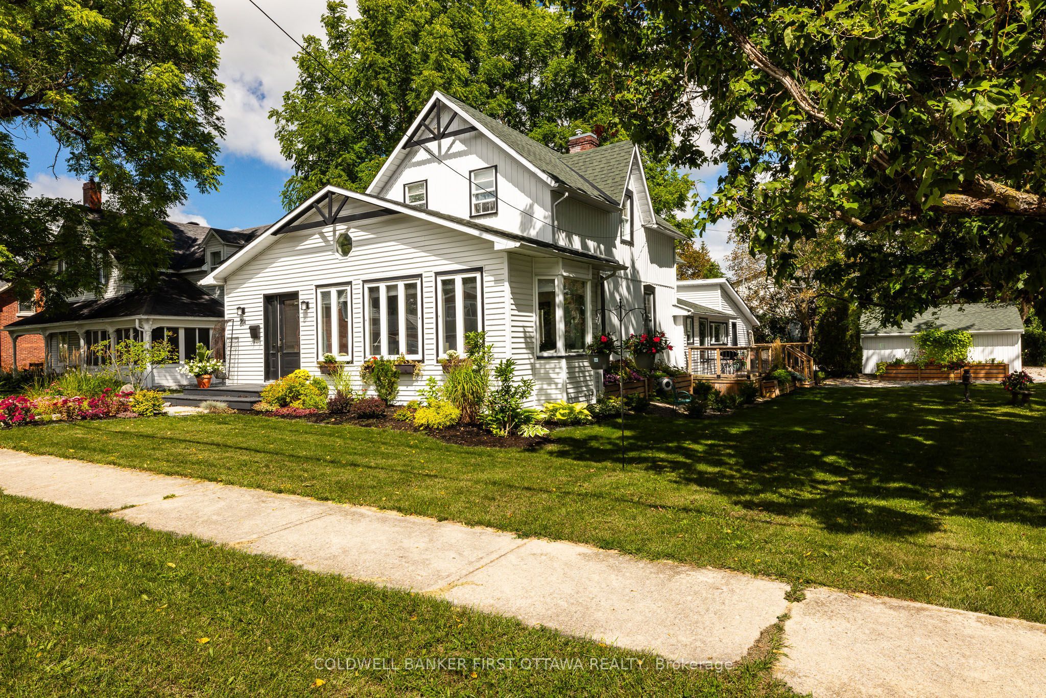 261 William Street Property Photo 1