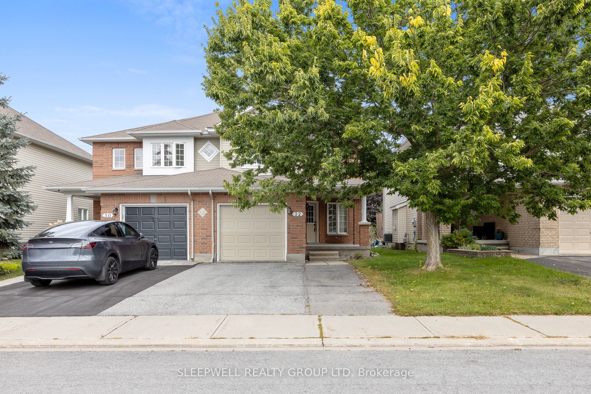 32 Moe Robillard Street Property Photo 1