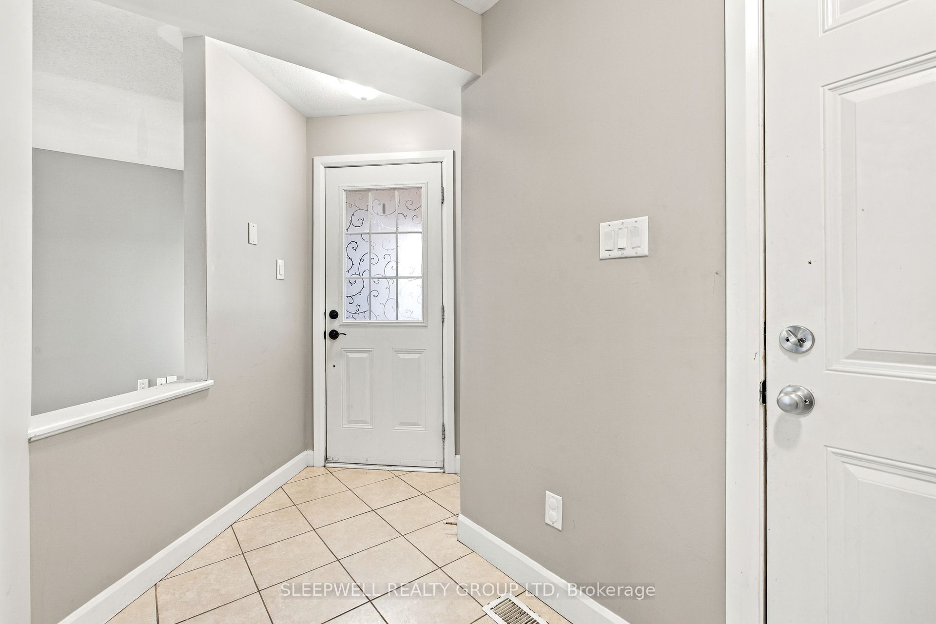 32 Moe Robillard Street Property Photo 3