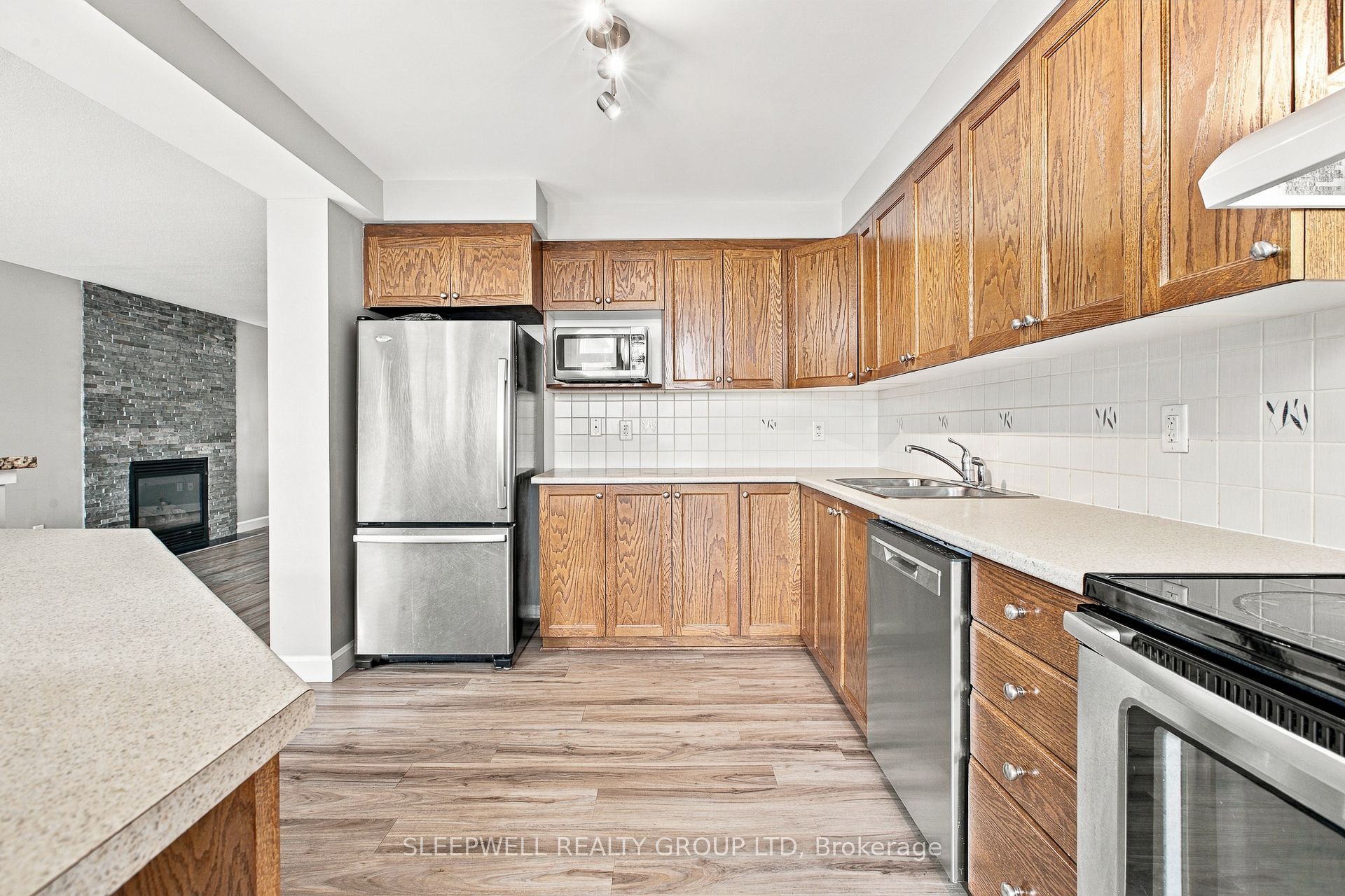 32 Moe Robillard Street Property Photo 9