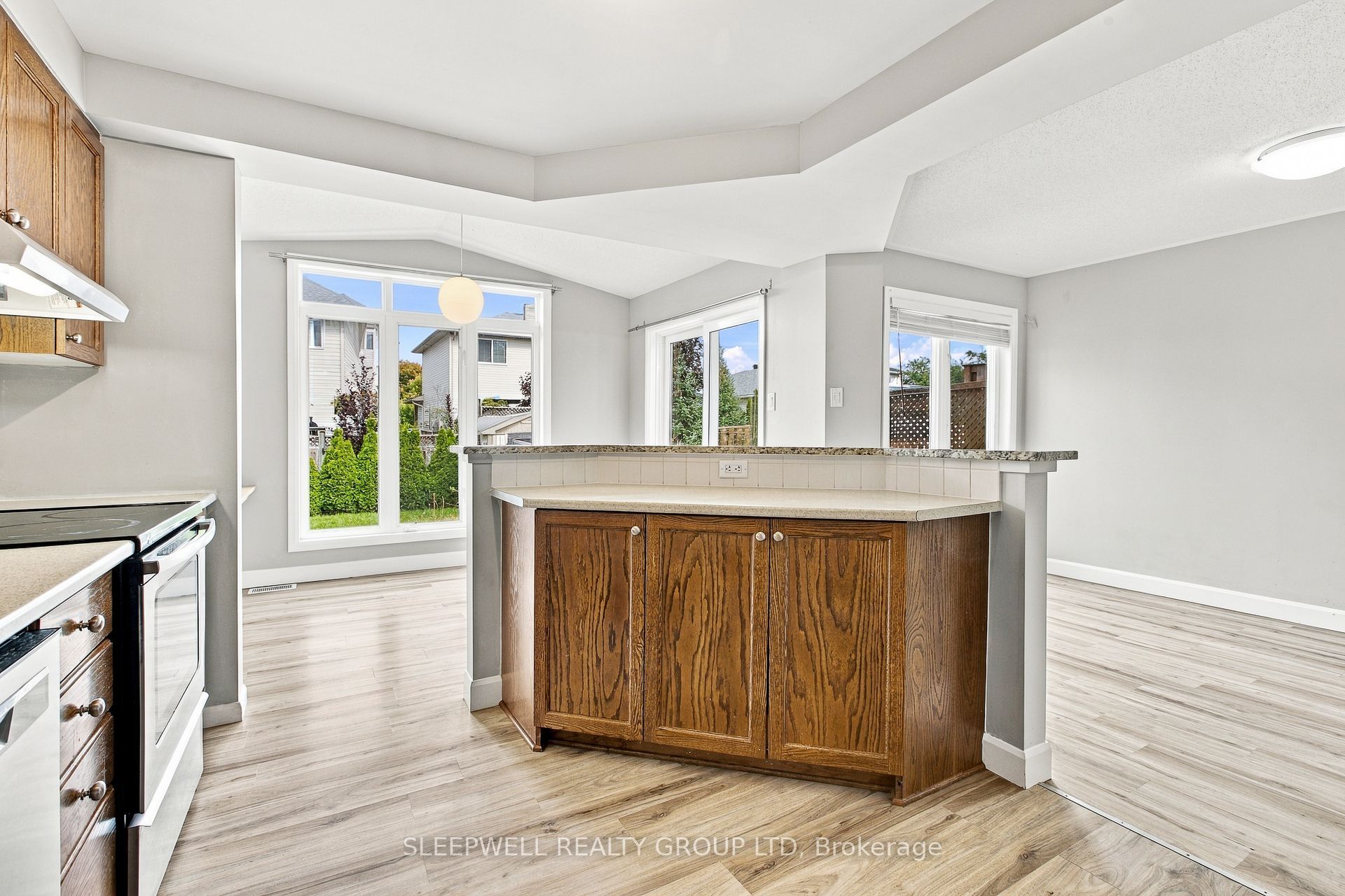 32 Moe Robillard Street Property Photo 10