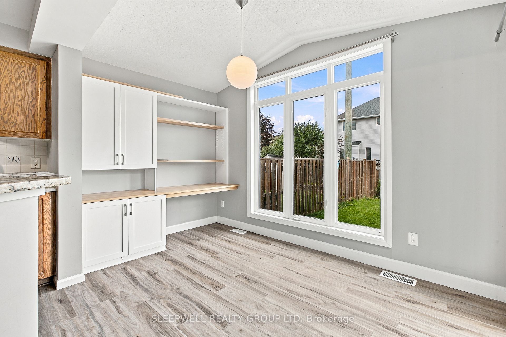 32 Moe Robillard Street Property Photo 11
