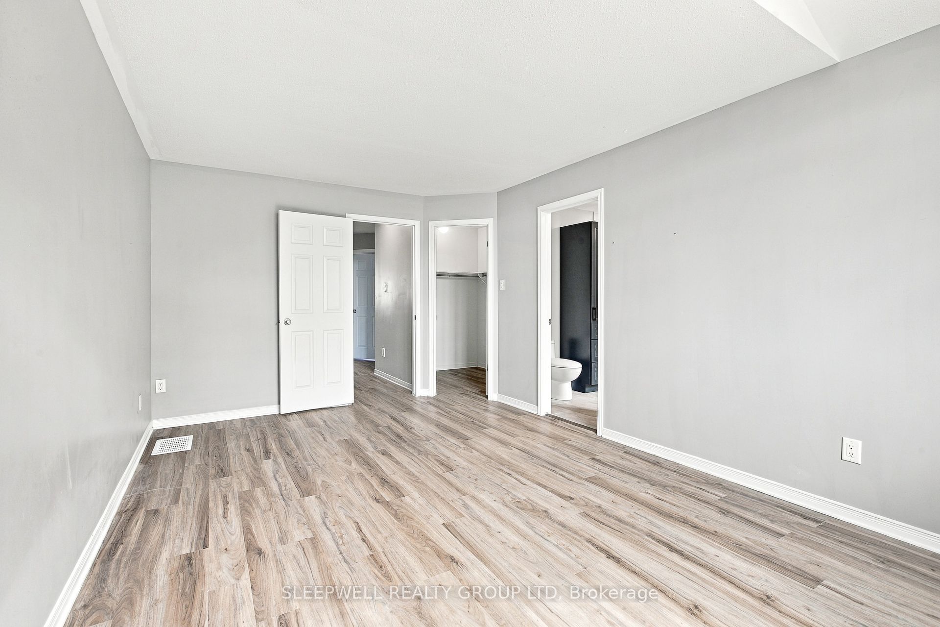 32 Moe Robillard Street Property Photo 15