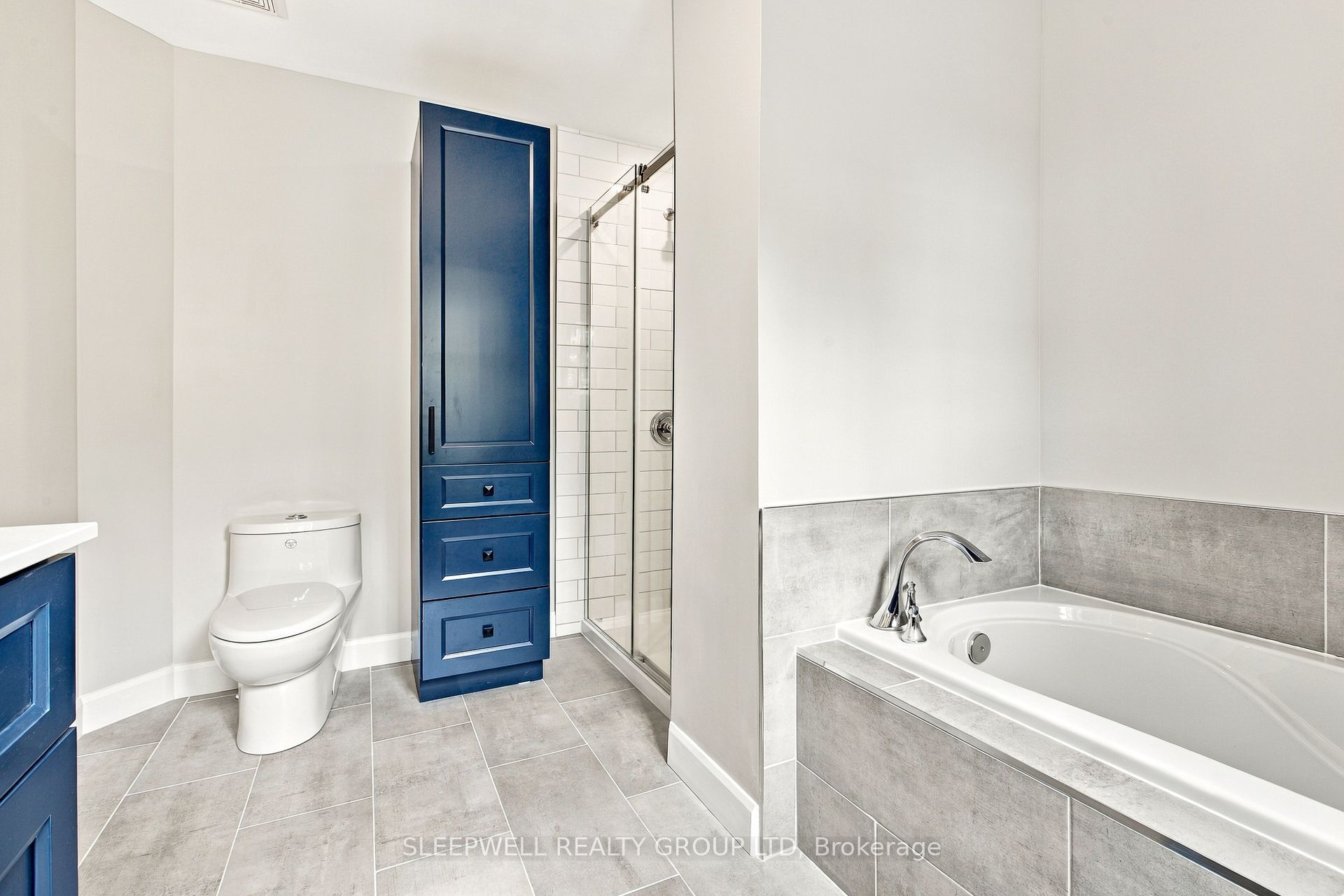 32 Moe Robillard Street Property Photo 18