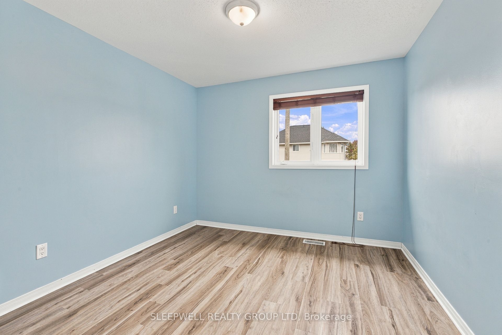 32 Moe Robillard Street Property Photo 19